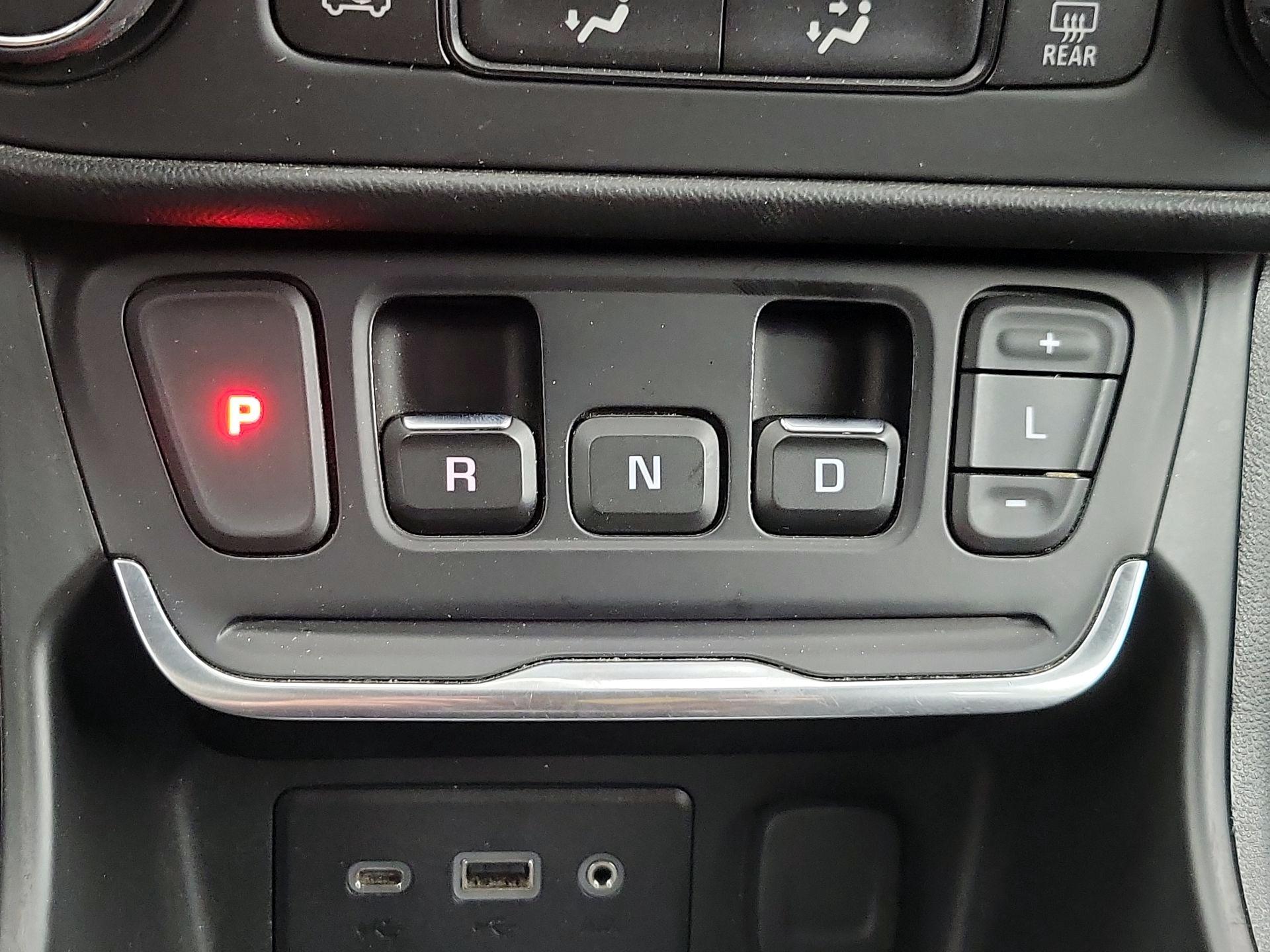 Thumbnail: 2019 GMC Terrain - 17