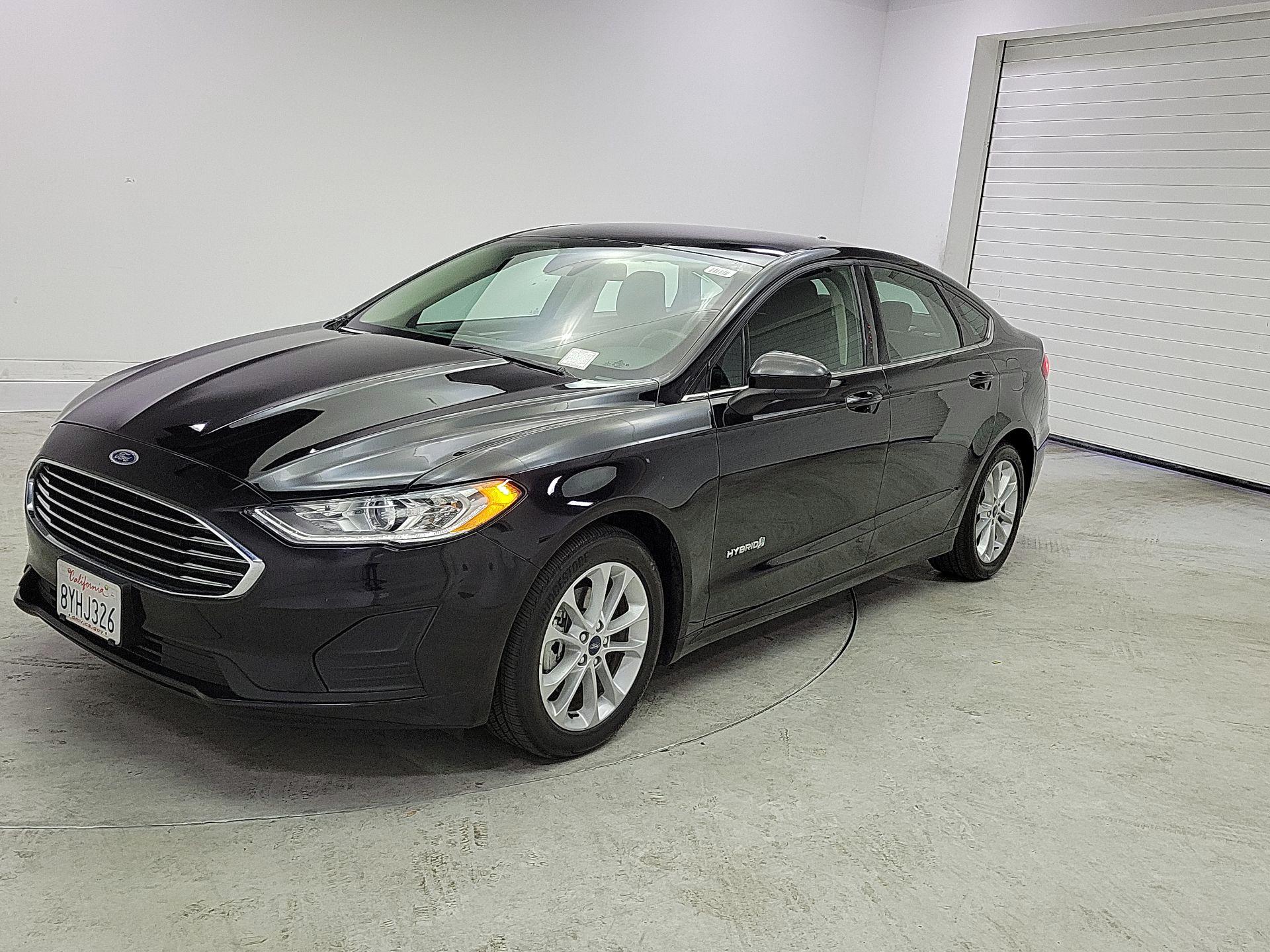 Thumbnail: 2019 Ford Fusion - 3