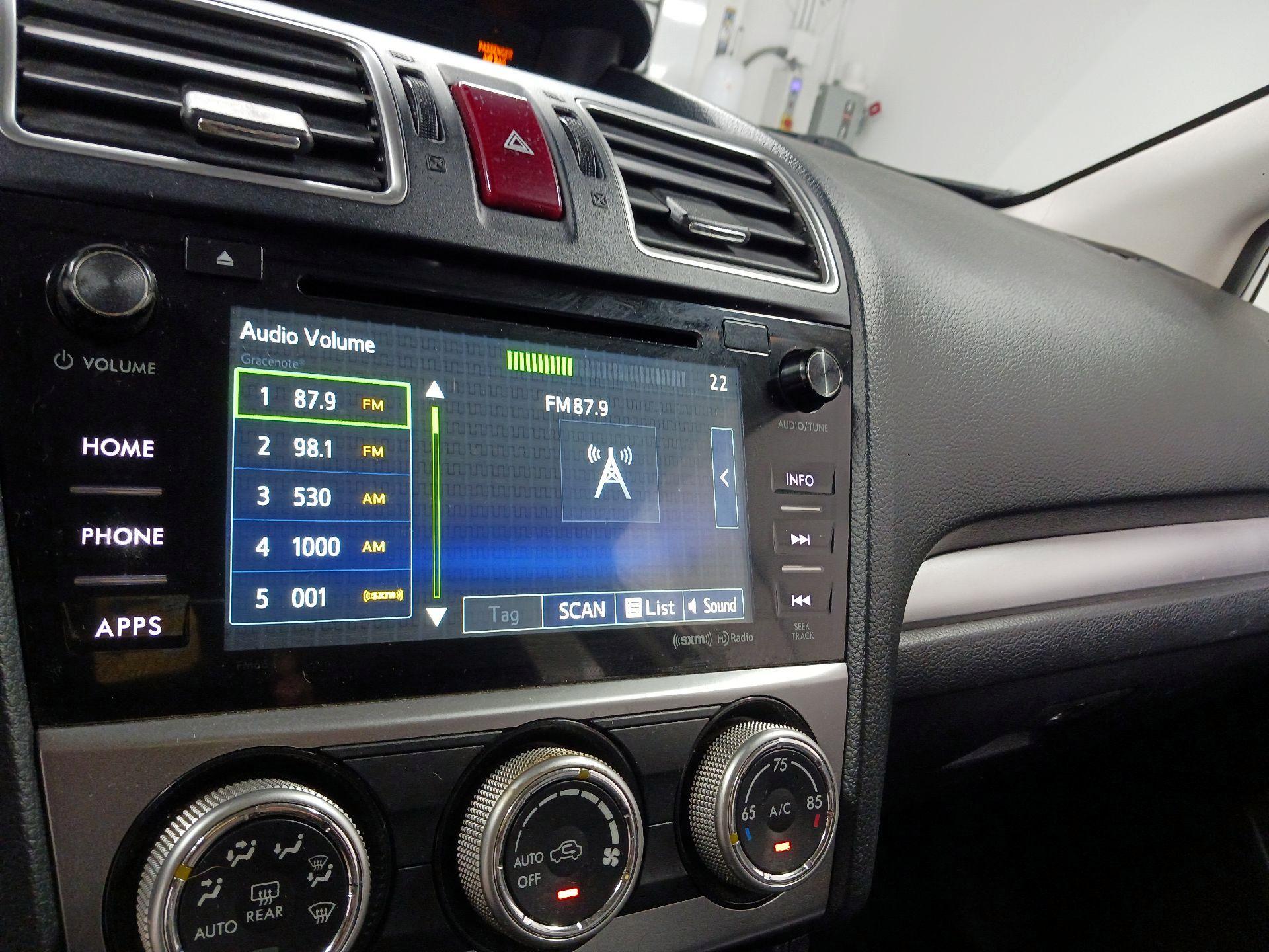 Thumbnail: 2015 Subaru XV Crosstrek - 11