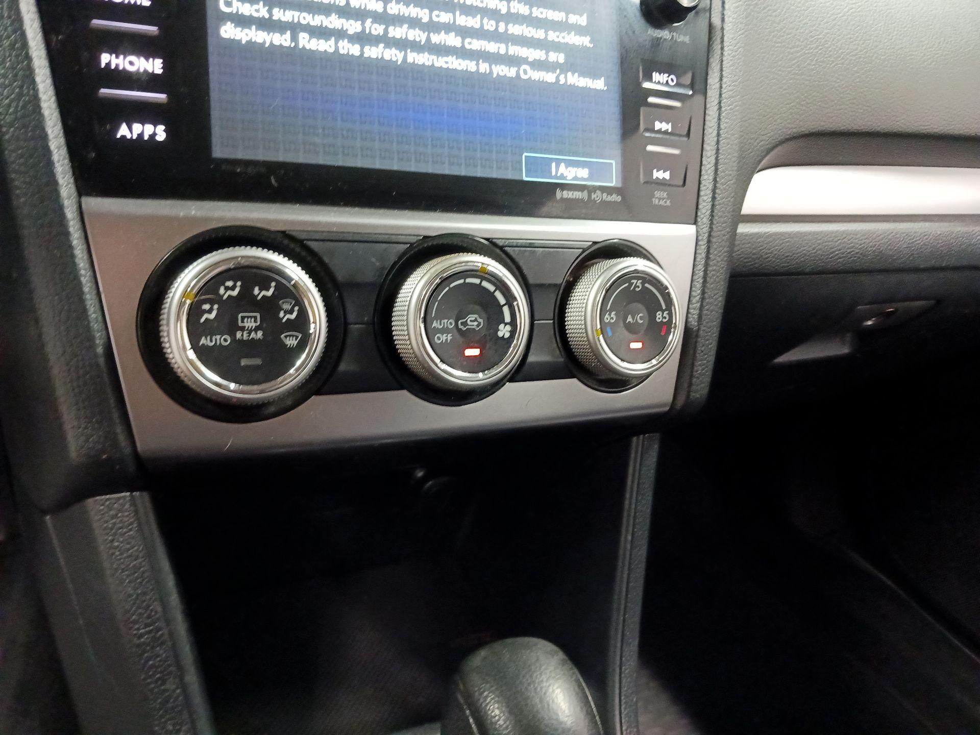 Thumbnail: 2015 Subaru XV Crosstrek - 12