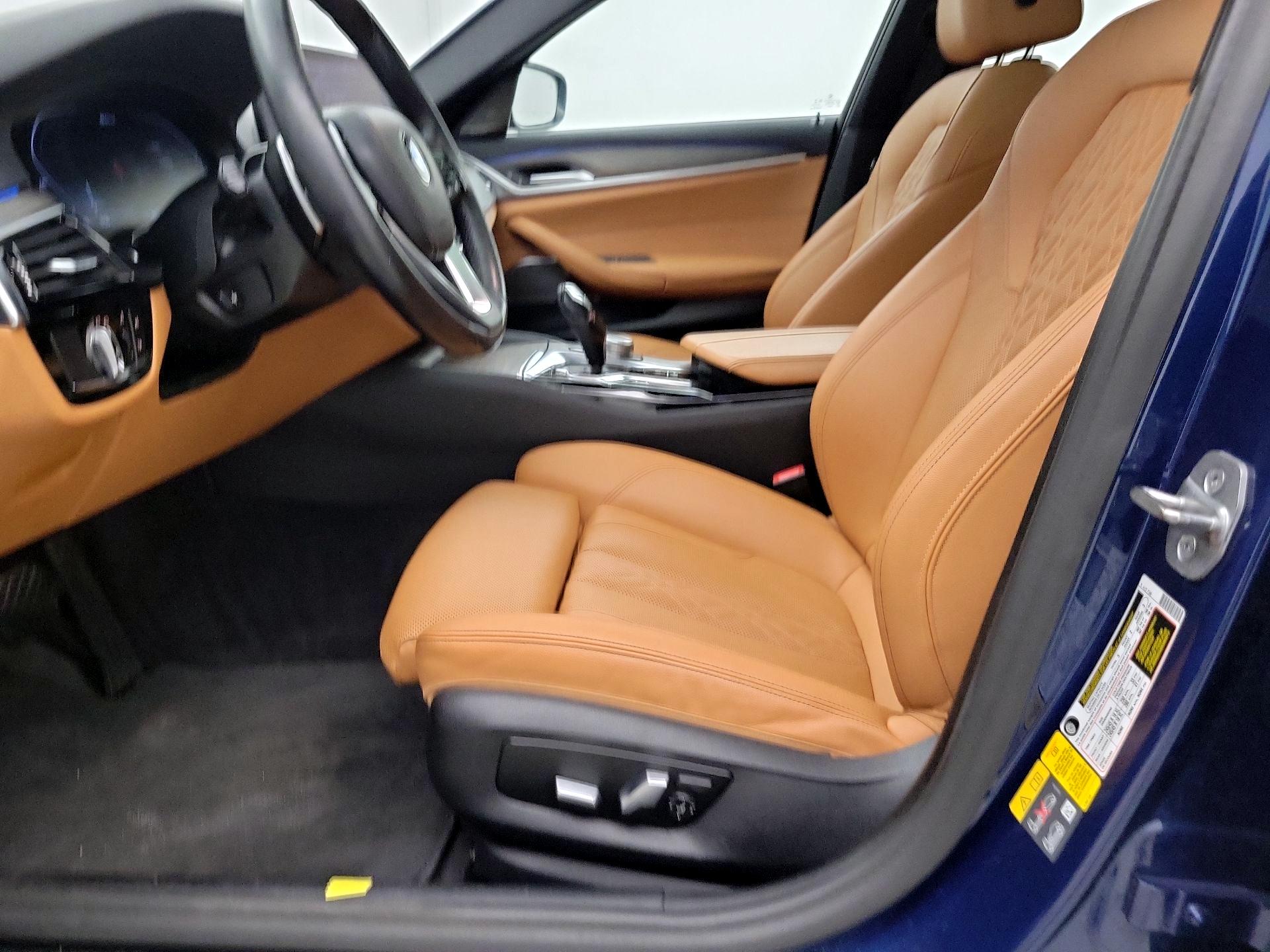 Thumbnail: 2021 BMW 5 Series - 11