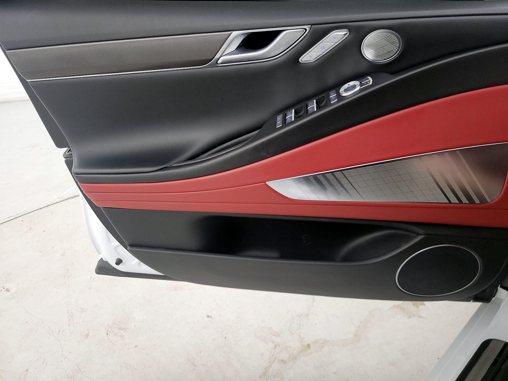 Thumbnail: 2023 Genesis G80 - 12