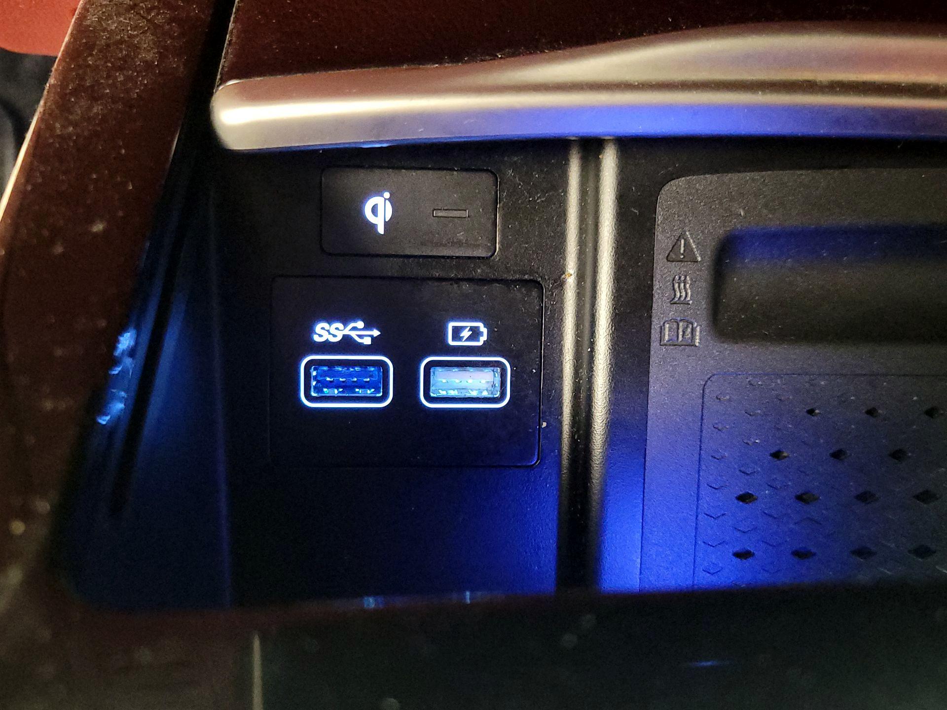 Thumbnail: 2023 Genesis G80 - 19