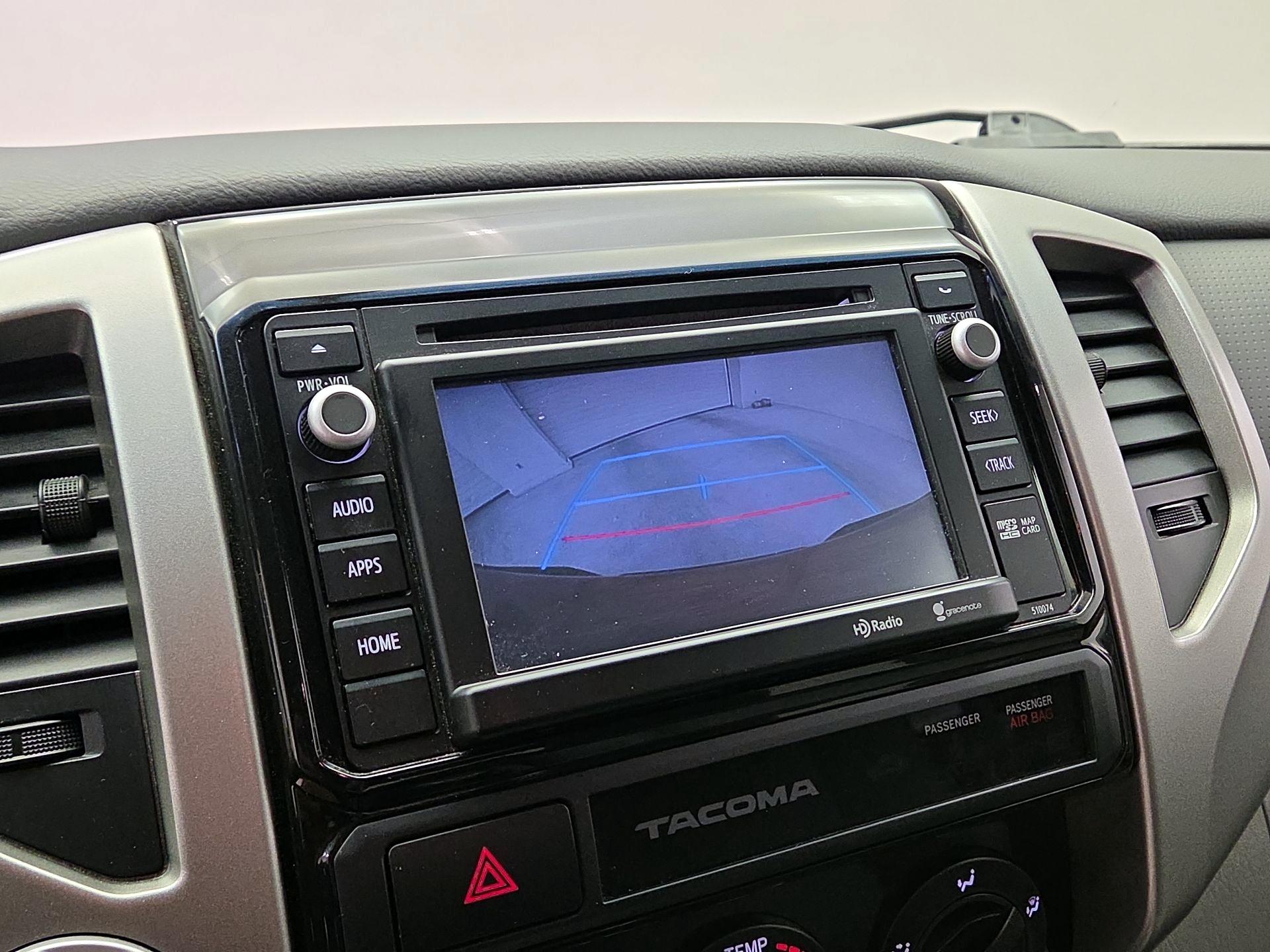 Thumbnail: 2015 Toyota Tacoma - 12