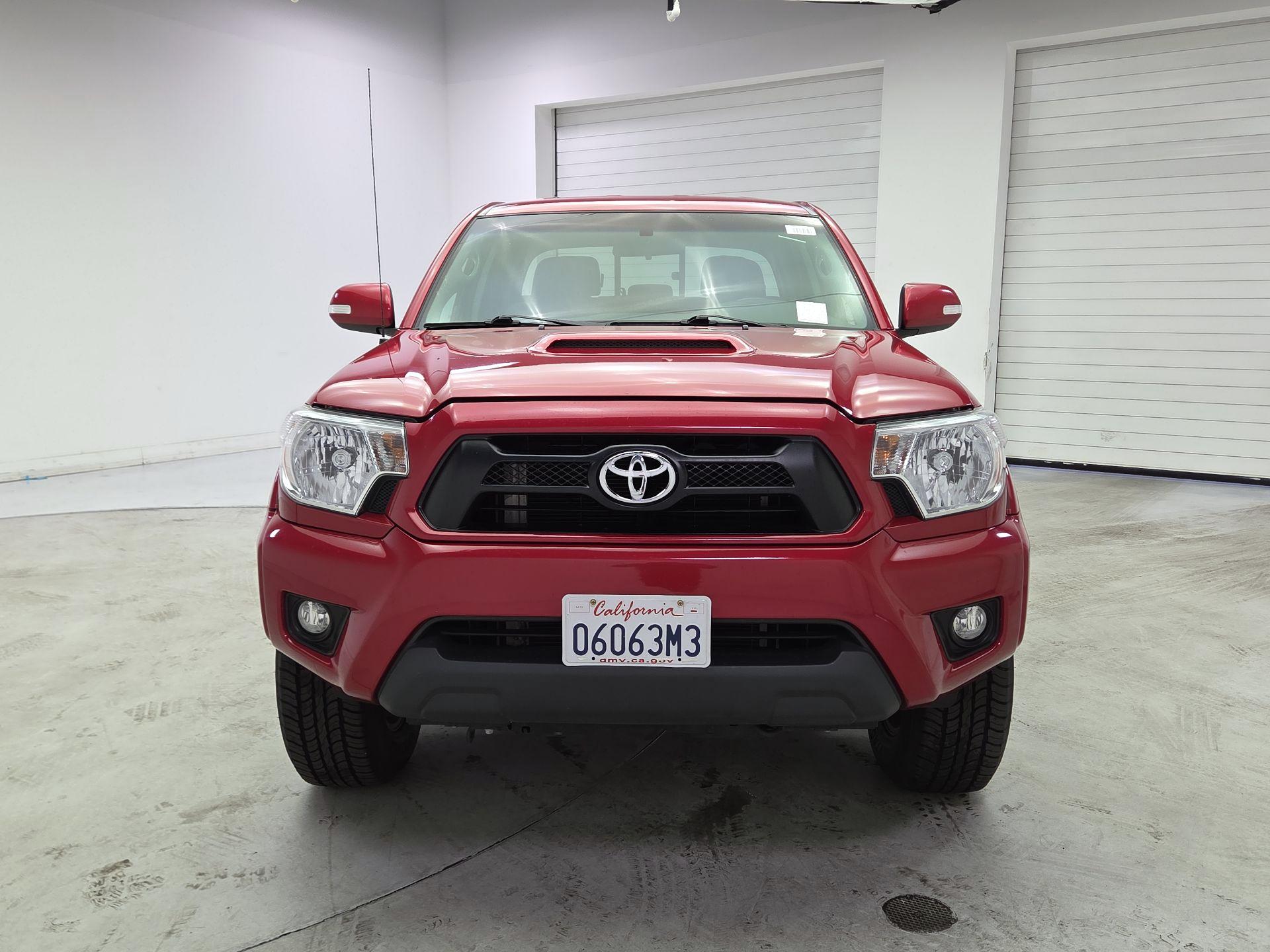 Thumbnail: 2015 Toyota Tacoma - 2