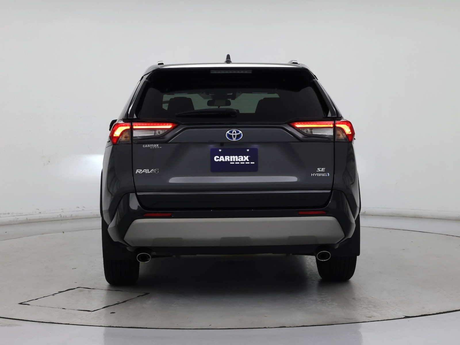 2024 Toyota RAV4 SE - Photo 7