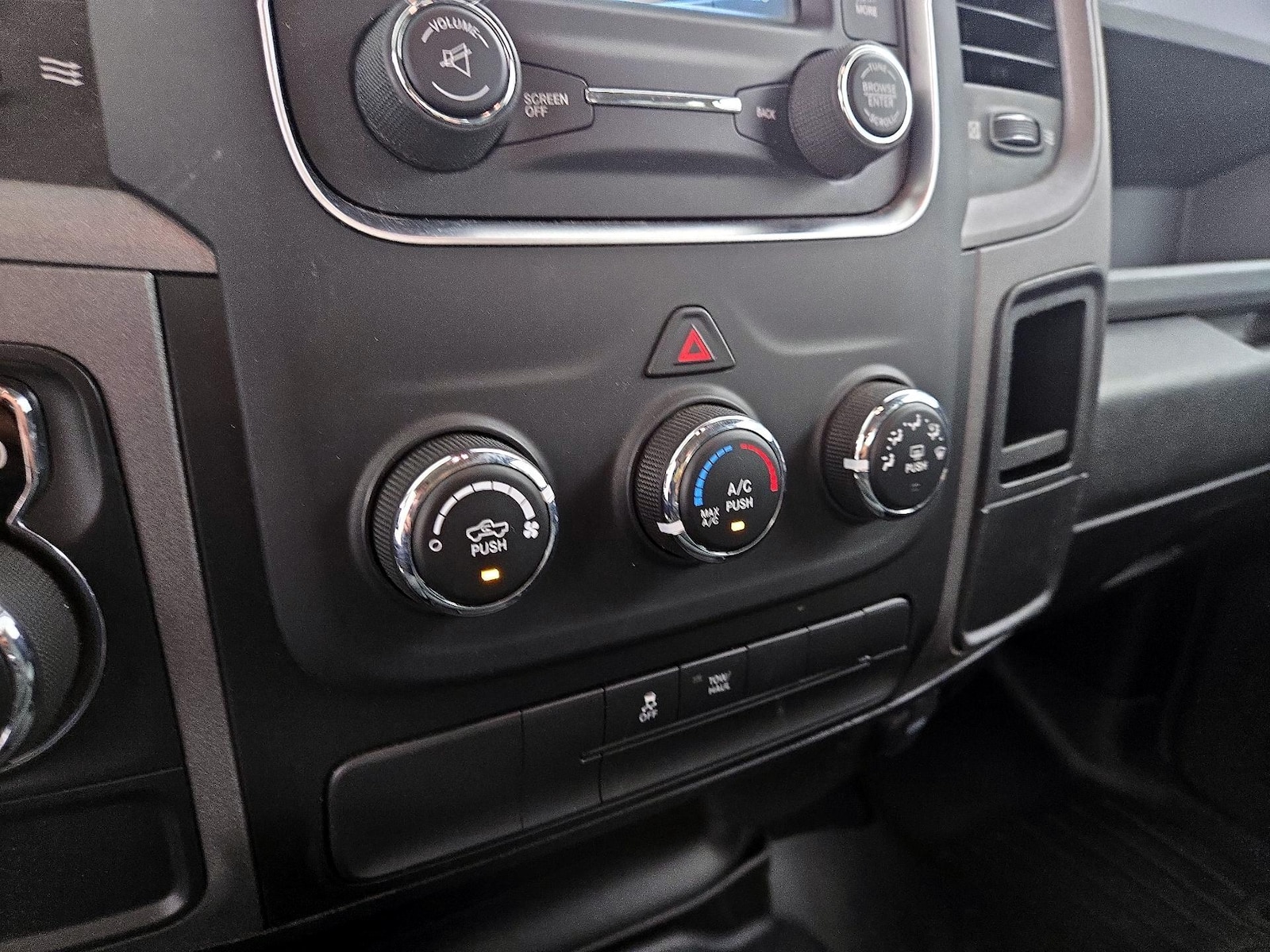 2020 RAM Ram 1500 Classic Tradesman - Photo 17
