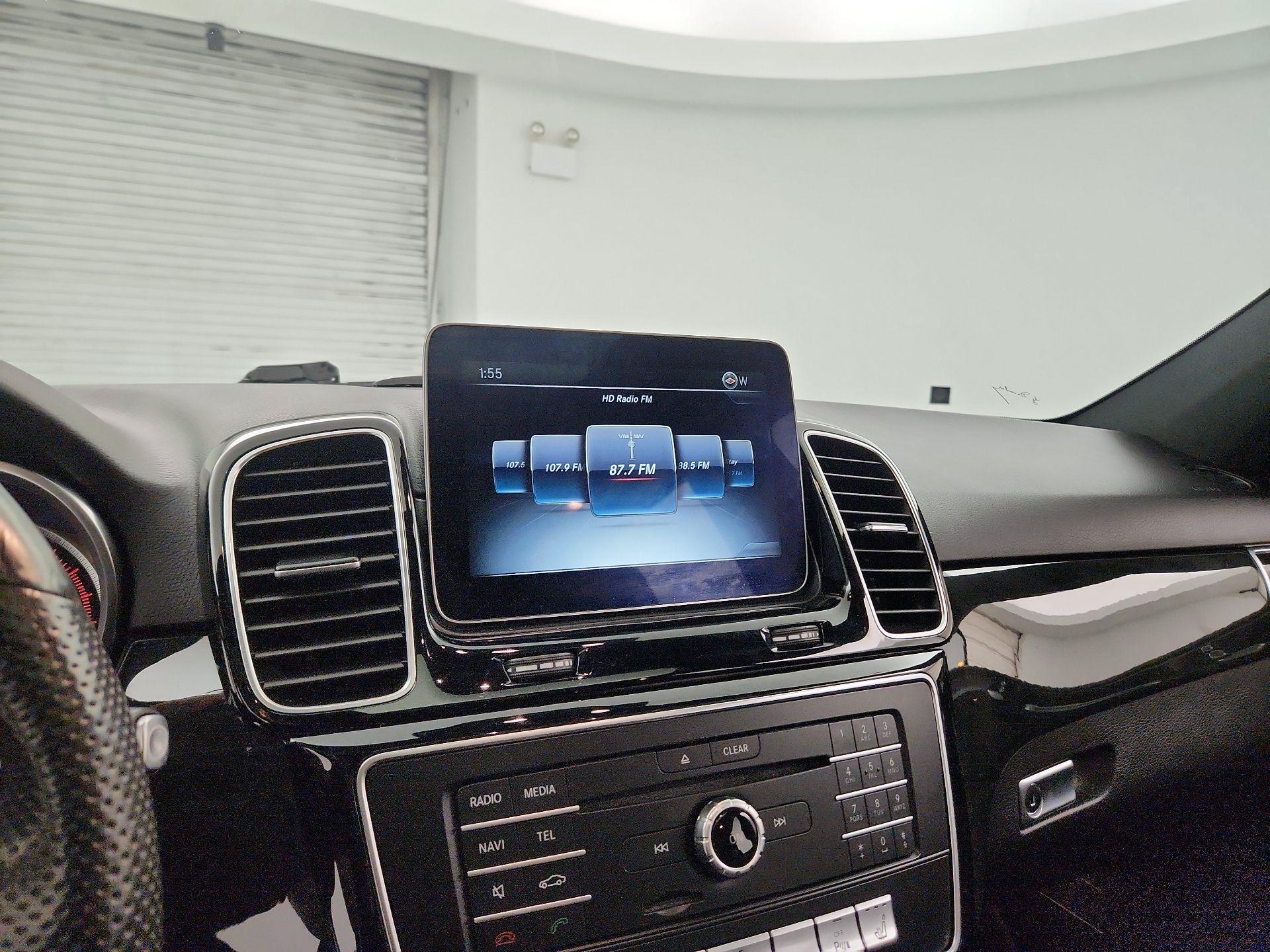 Thumbnail: 2017 Mercedes-Benz GLE - 16