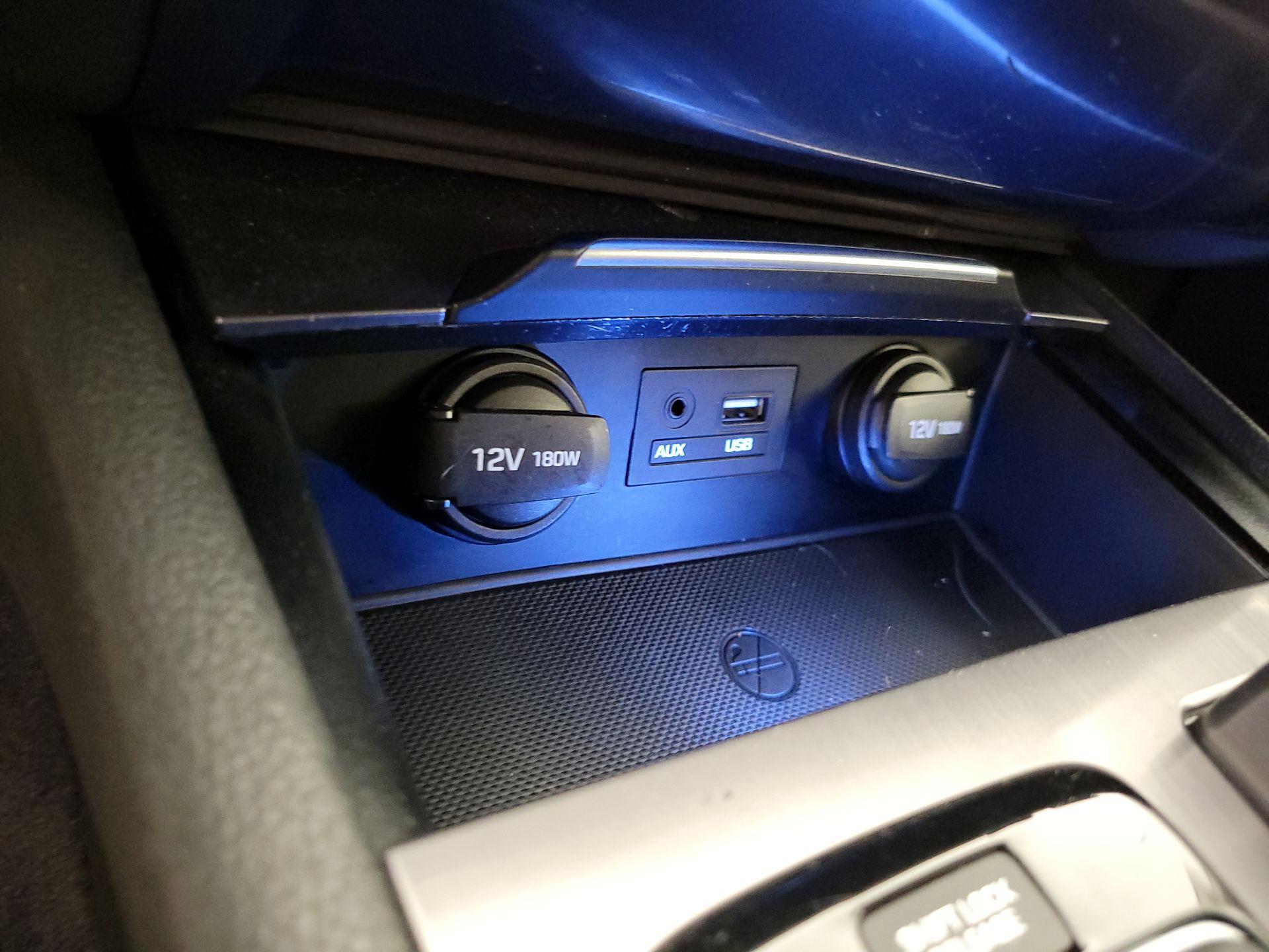 Thumbnail: 2016 Hyundai Genesis - 19