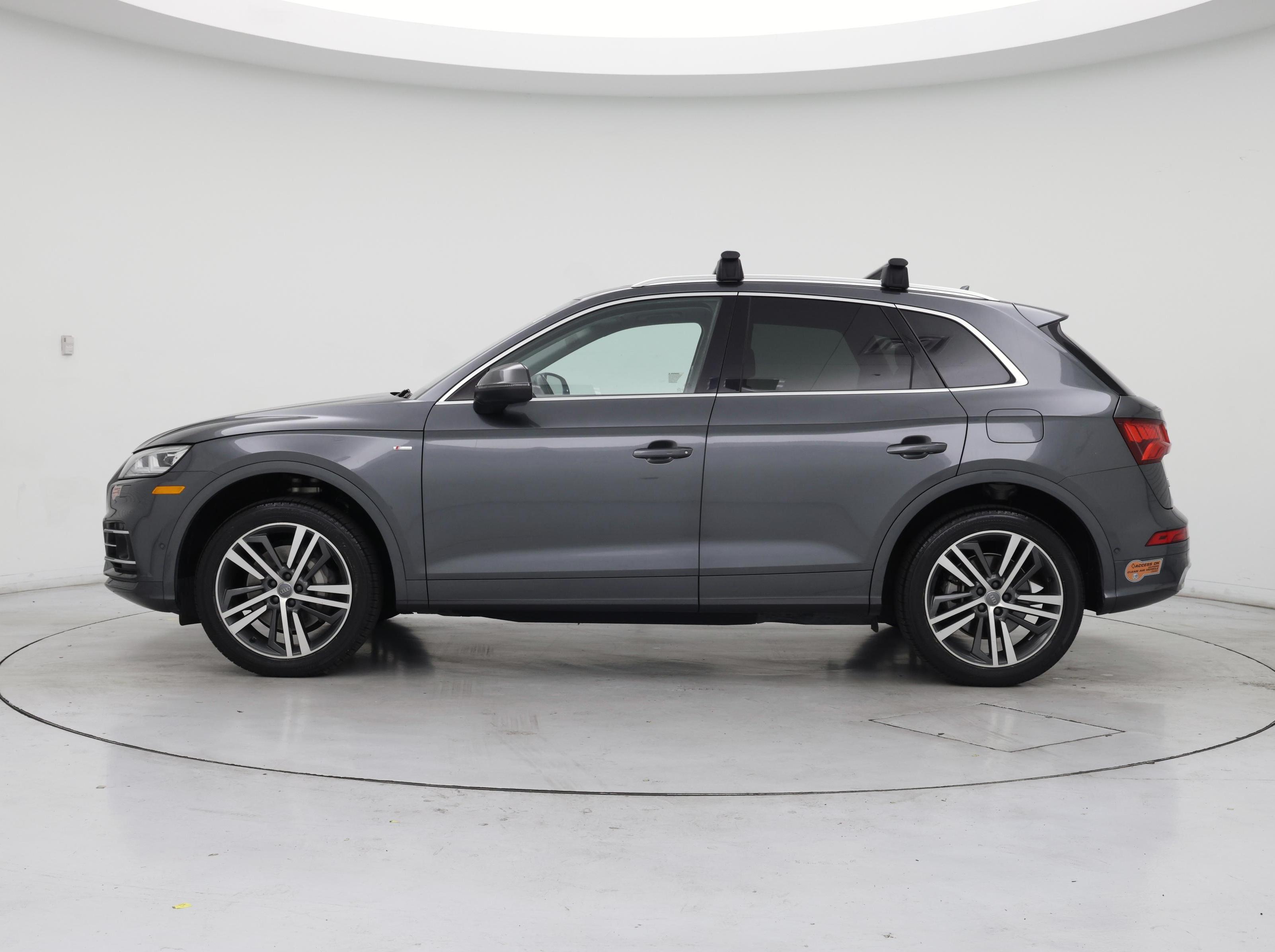Thumbnail: 2020 Audi Q5 - 3