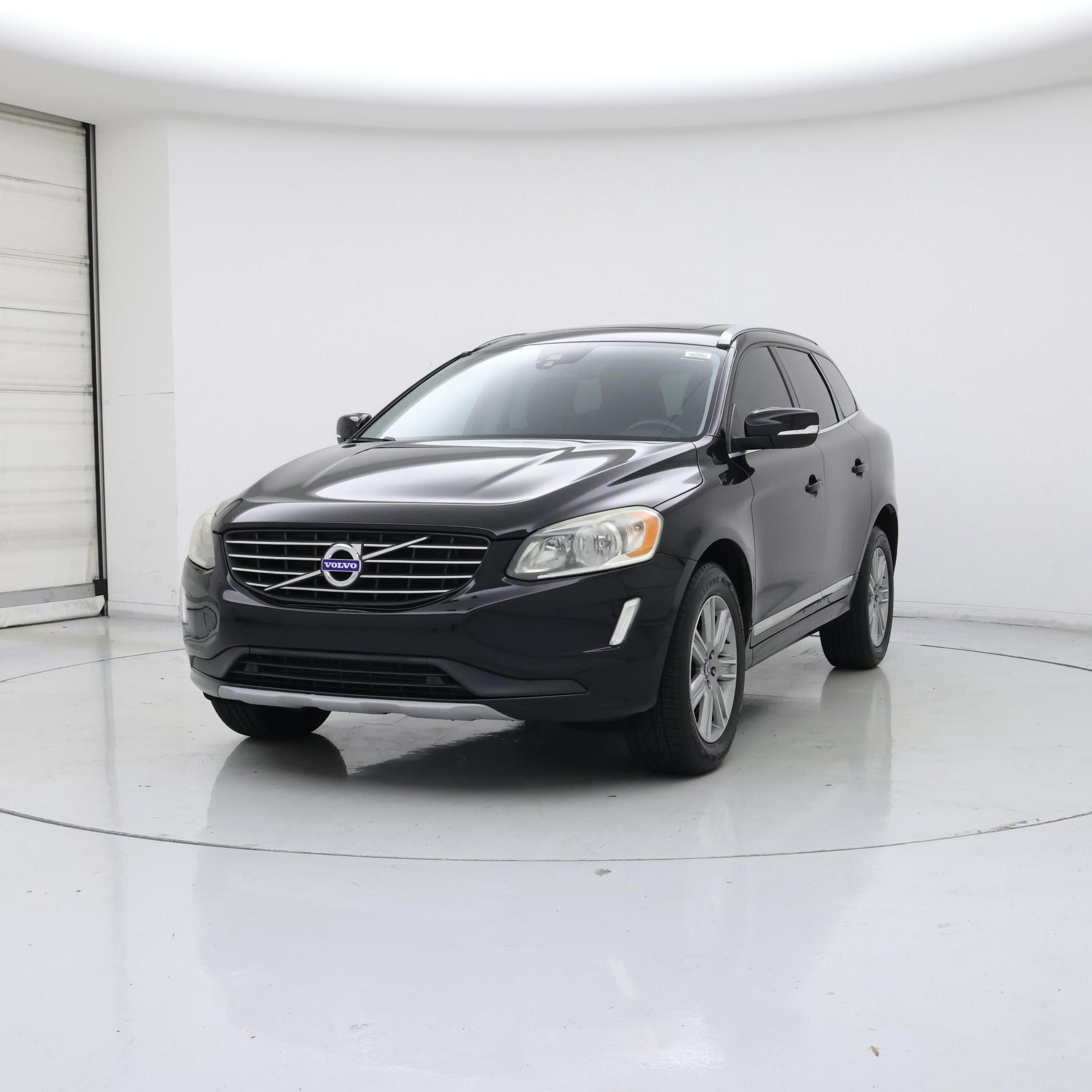 Thumbnail: 2017 Volvo XC60 - 4