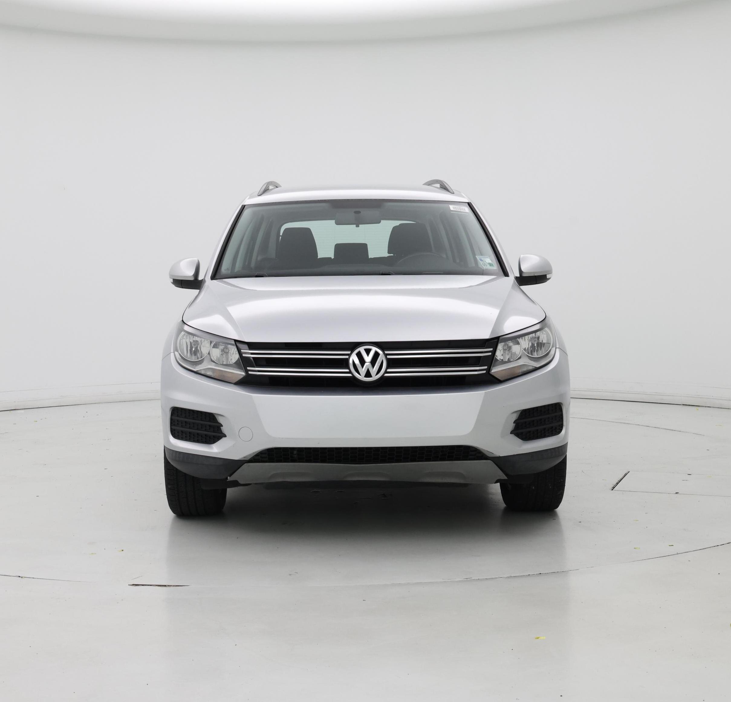 Thumbnail: 2017 Volkswagen Tiguan - 5