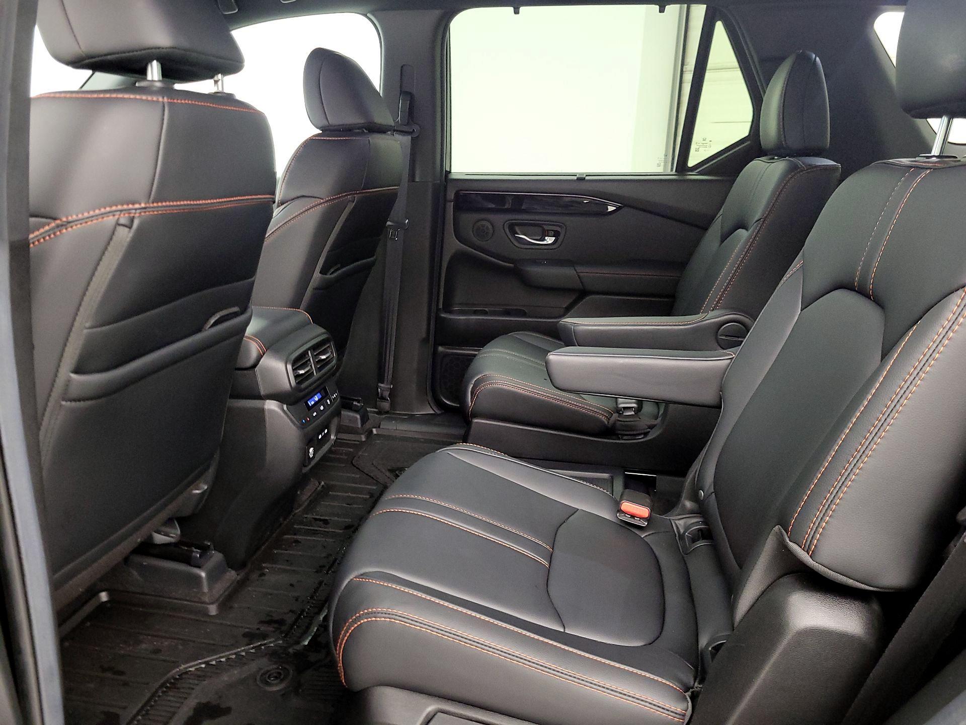 Thumbnail: 2025 Honda Pilot - 20