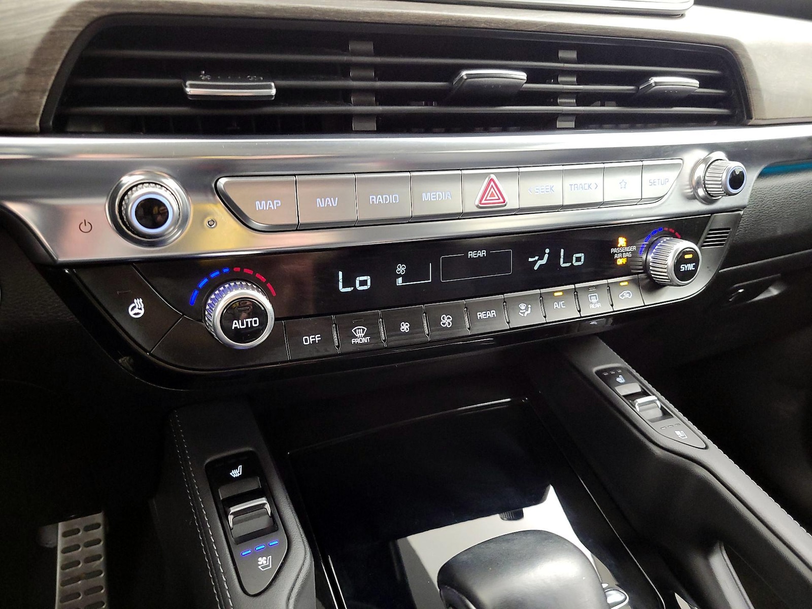 2022 Kia Telluride SX - Photo 18