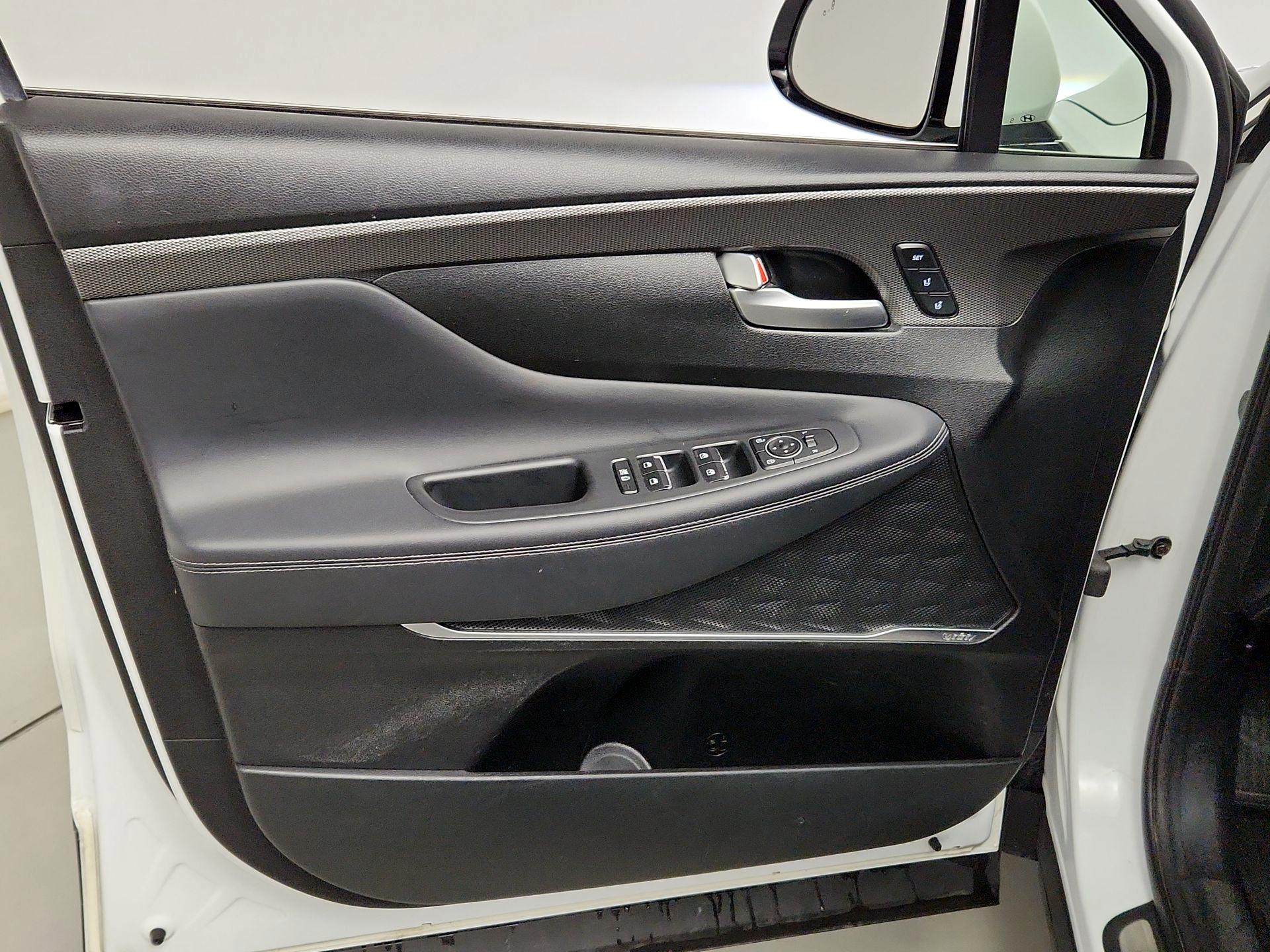 Thumbnail: 2019 Hyundai Santa Fe - 12