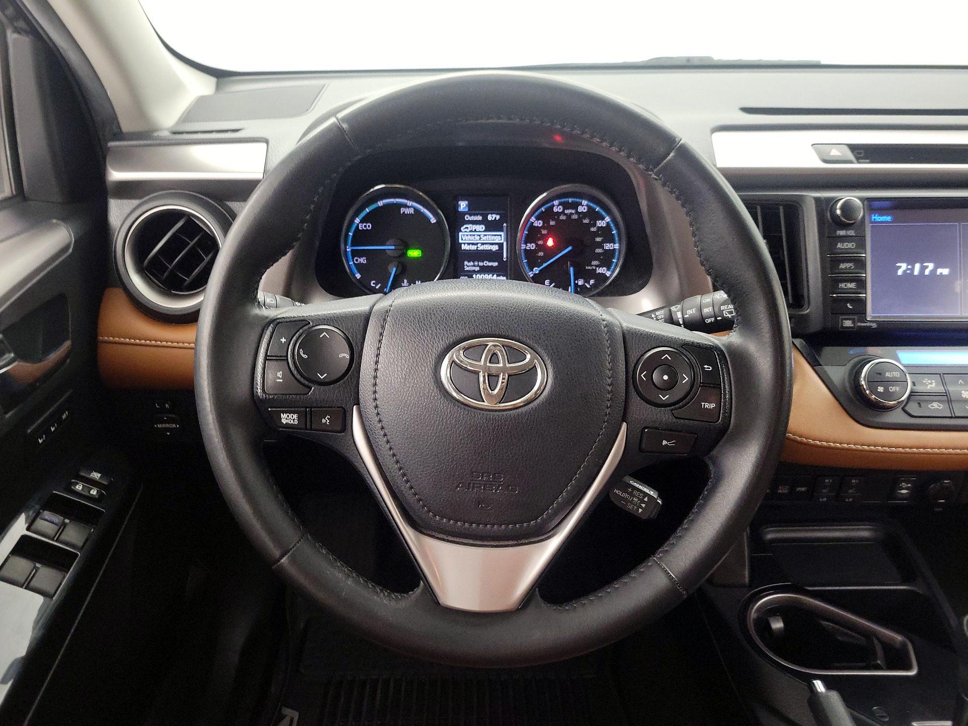 Thumbnail: 2018 Toyota RAV4 - 10
