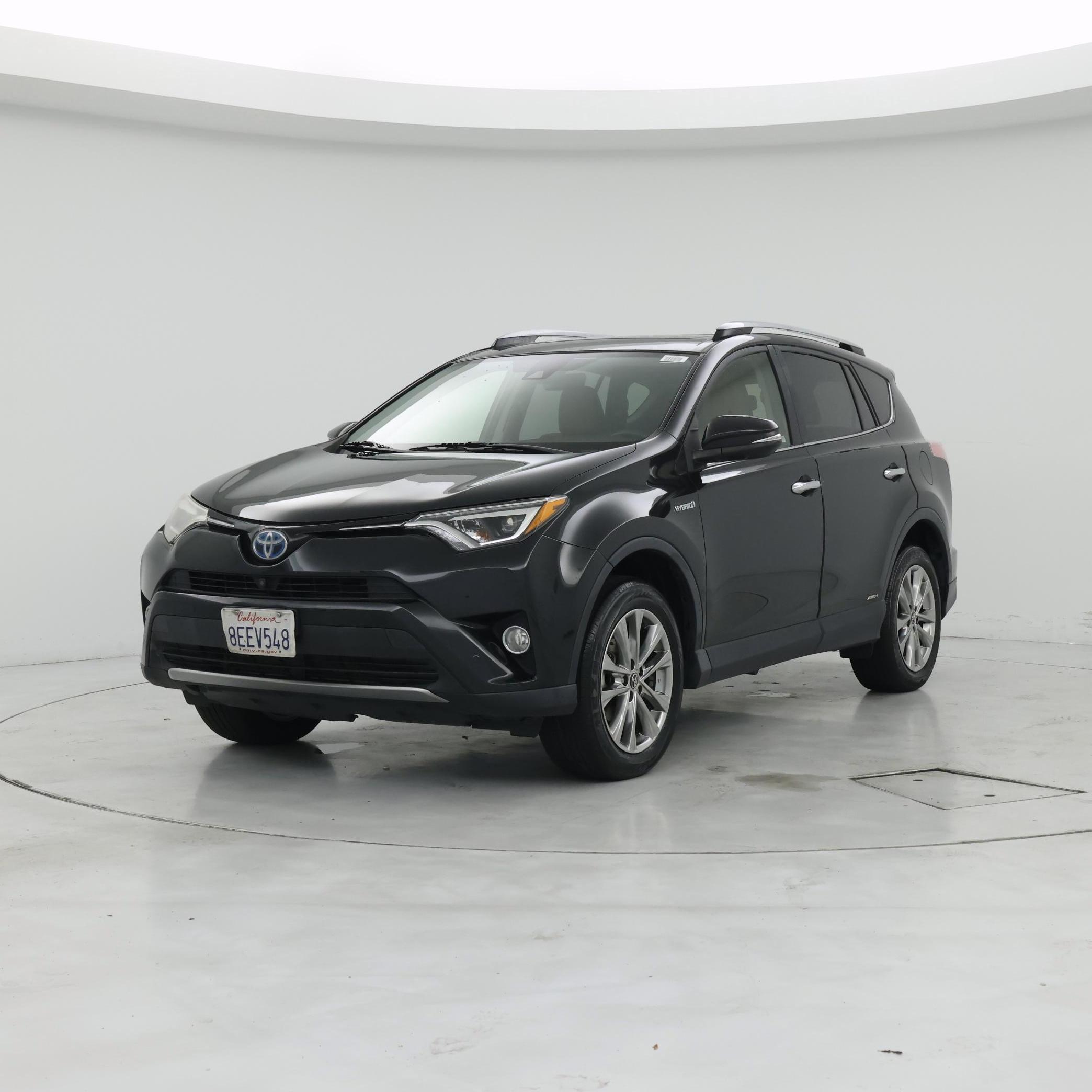 Thumbnail: 2018 Toyota RAV4 - 4