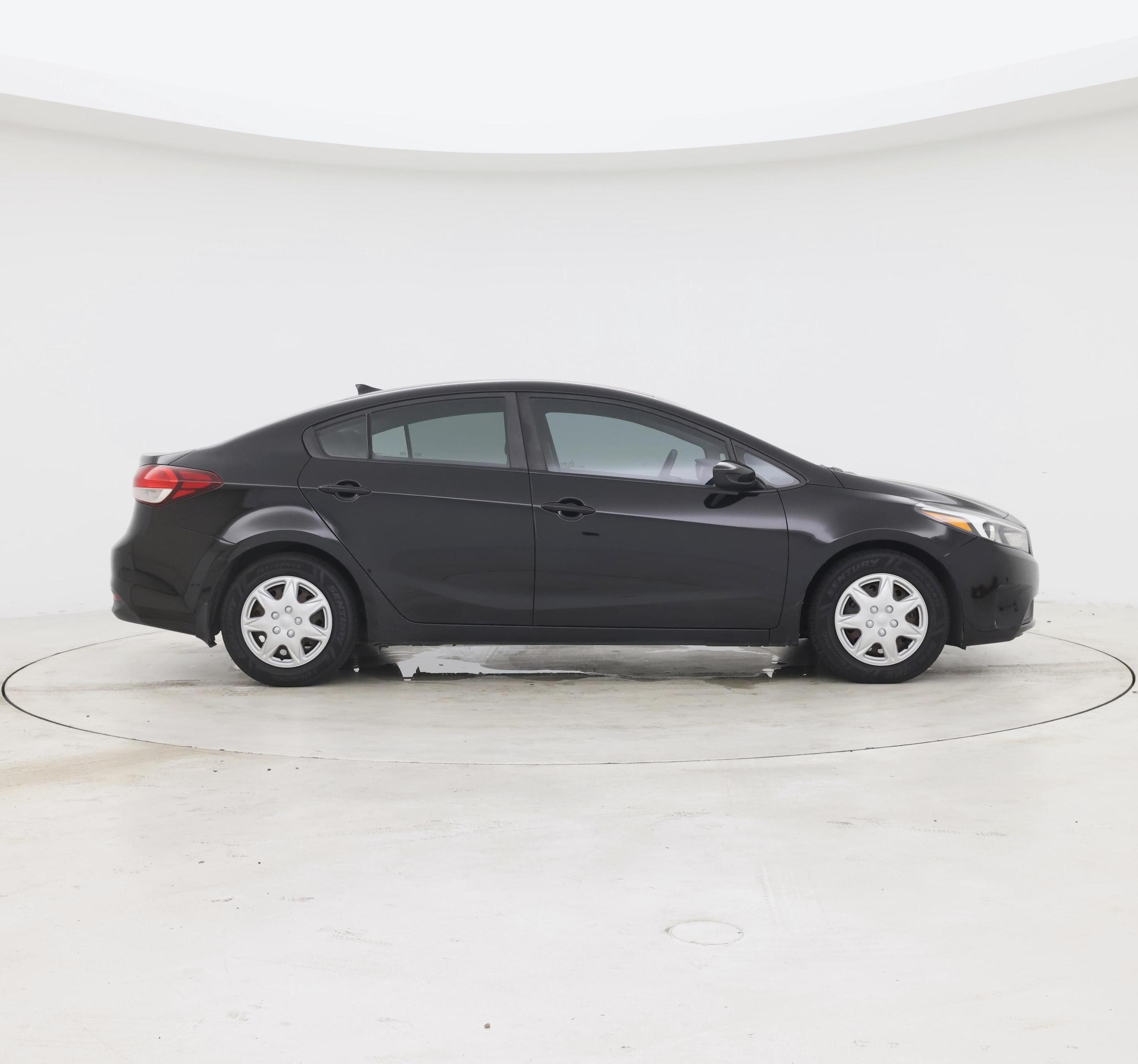 Thumbnail: 2017 Kia Forte - 7
