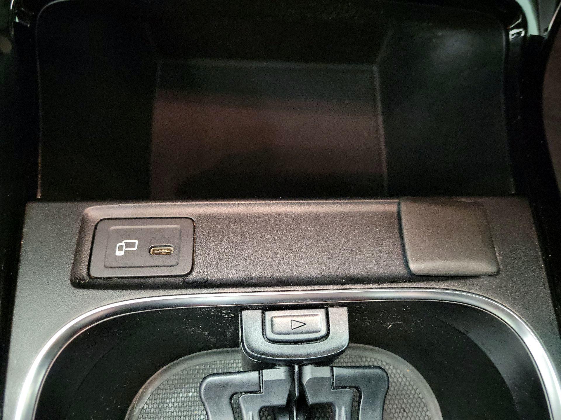 Thumbnail: 2020 Mercedes-Benz CLA - 18