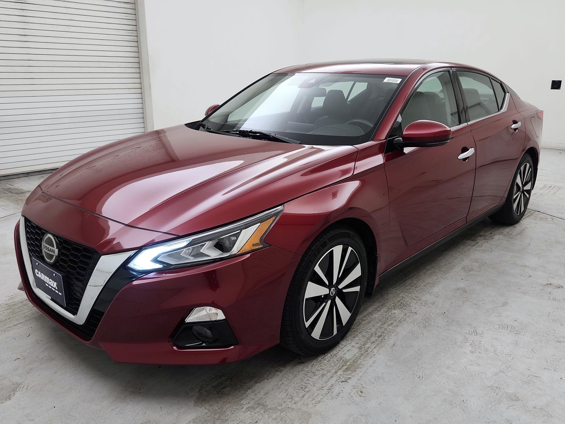 Thumbnail: 2021 Nissan Altima - 3