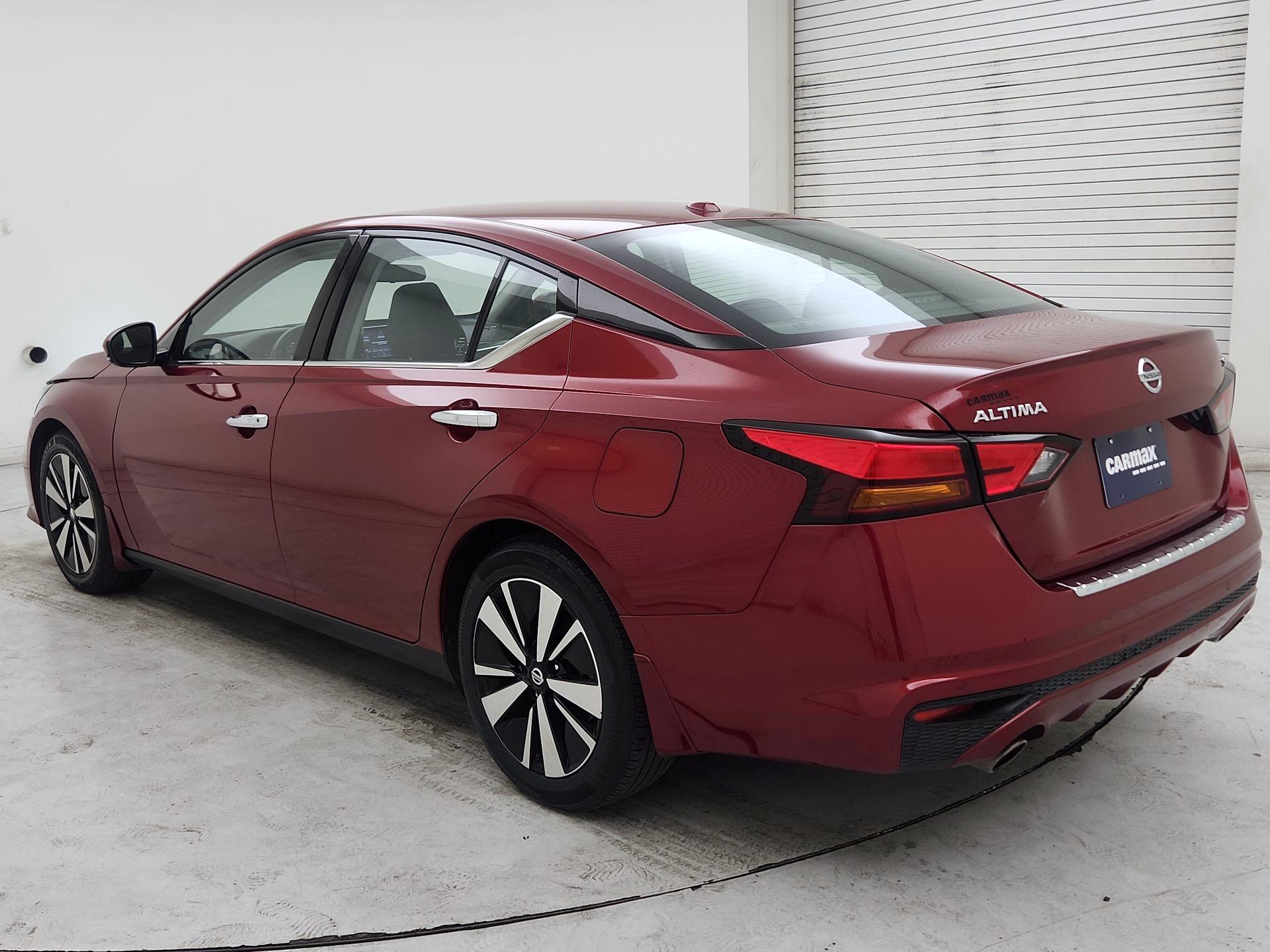Thumbnail: 2021 Nissan Altima - 7