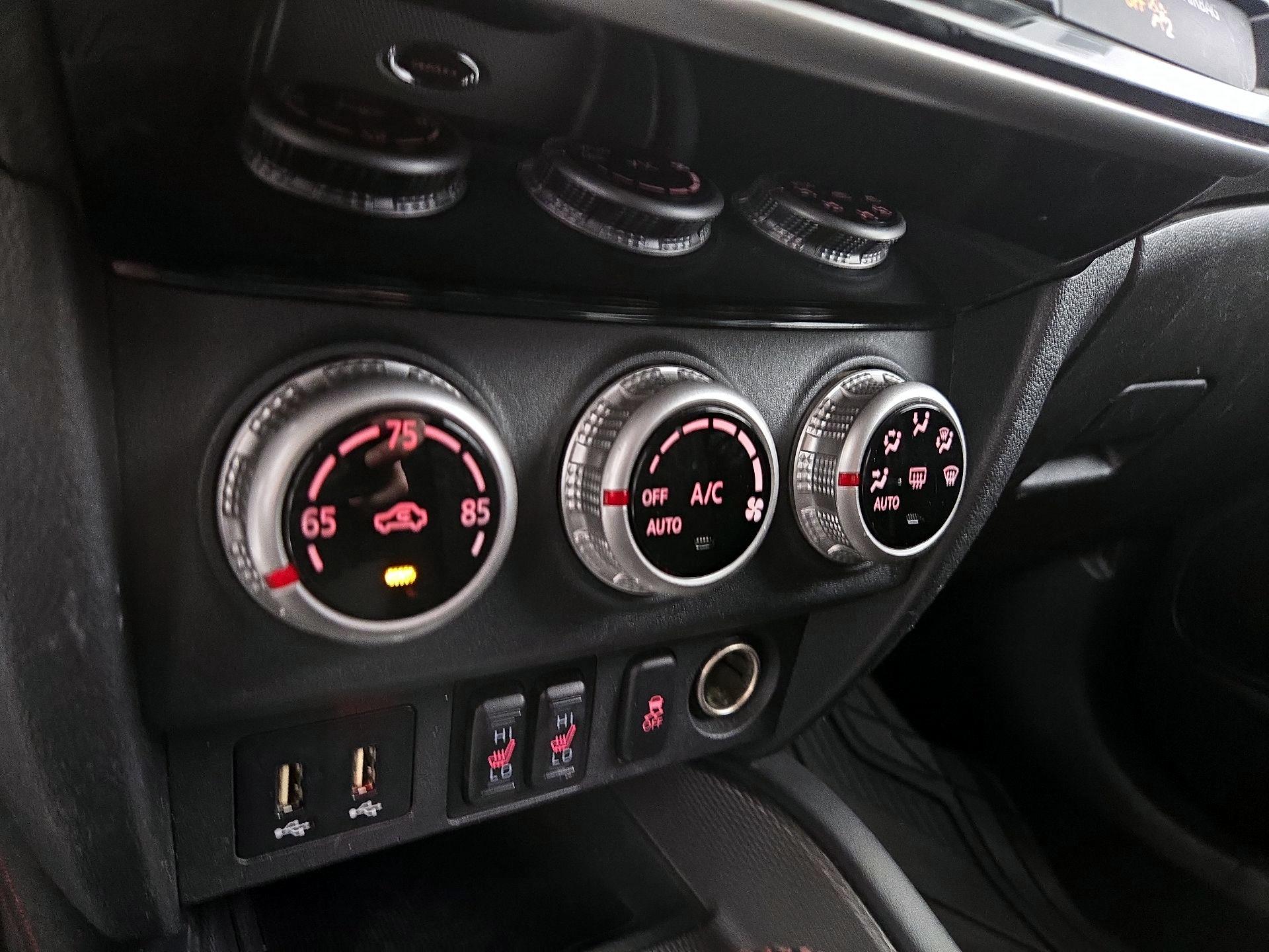 Thumbnail: 2021 Mitsubishi Outlander Sport - 16