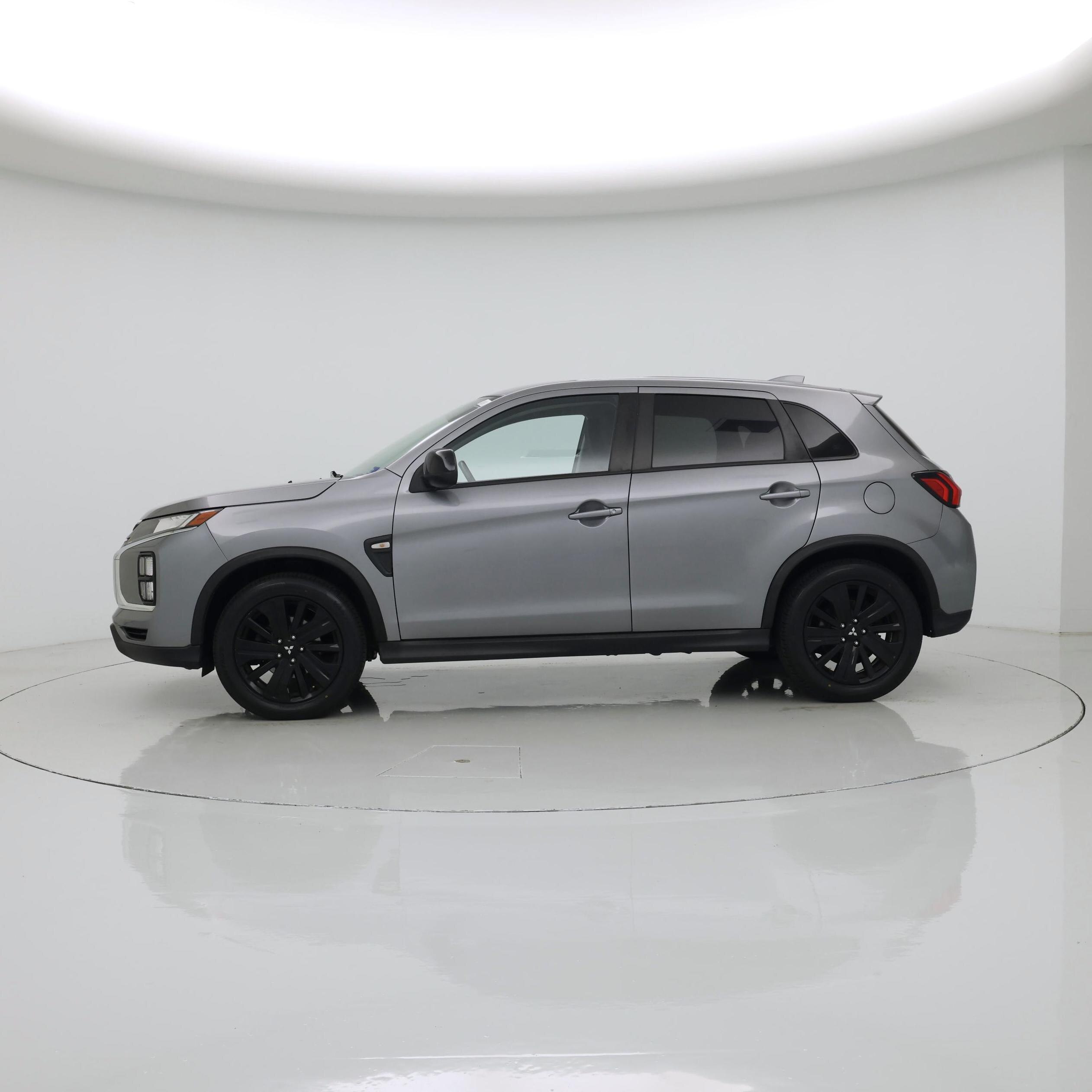 Thumbnail: 2021 Mitsubishi Outlander Sport - 3