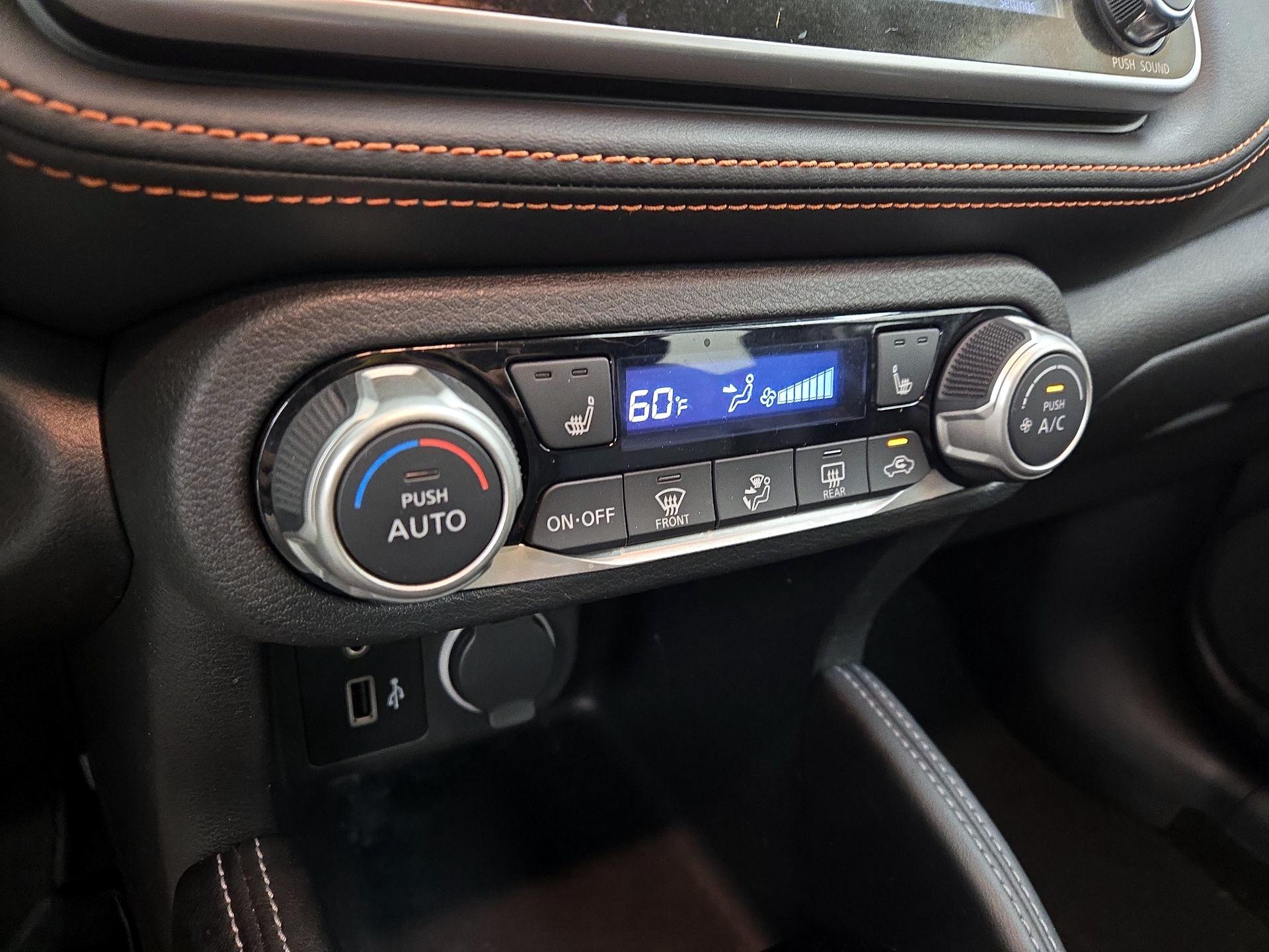 Thumbnail: 2019 Nissan Kicks - 16