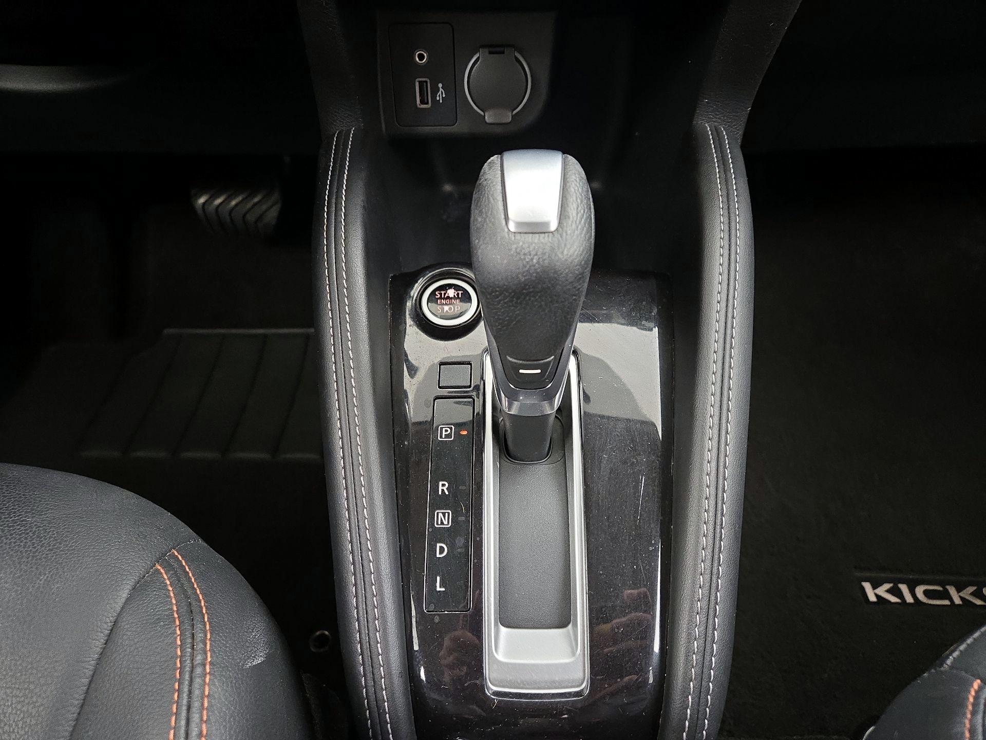 Thumbnail: 2019 Nissan Kicks - 17