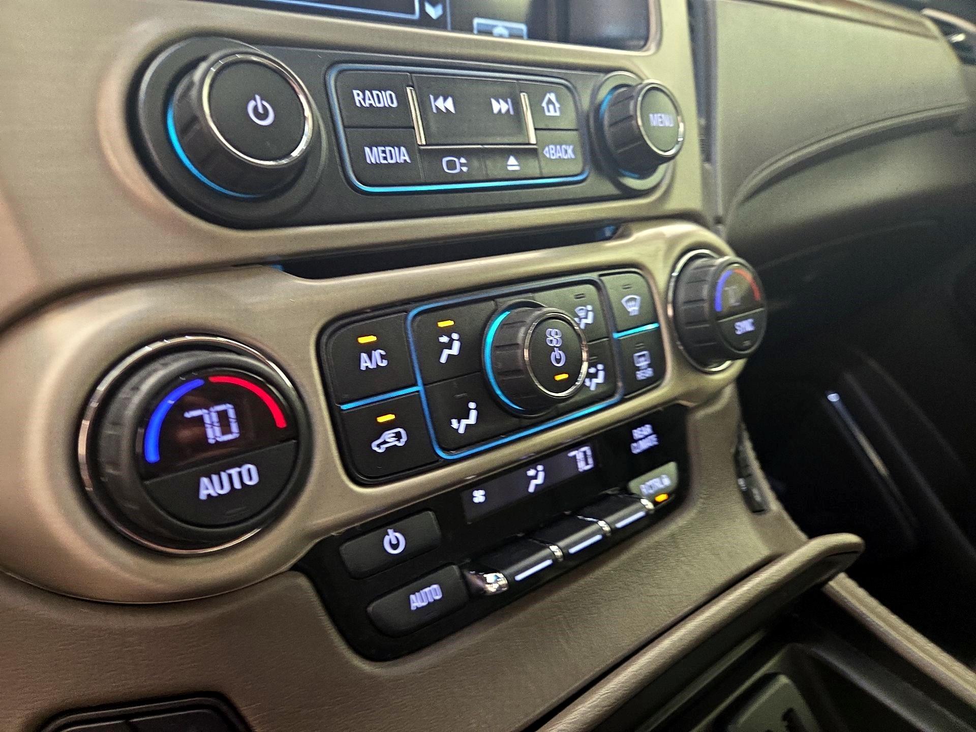 Thumbnail: 2019 GMC Yukon - 16