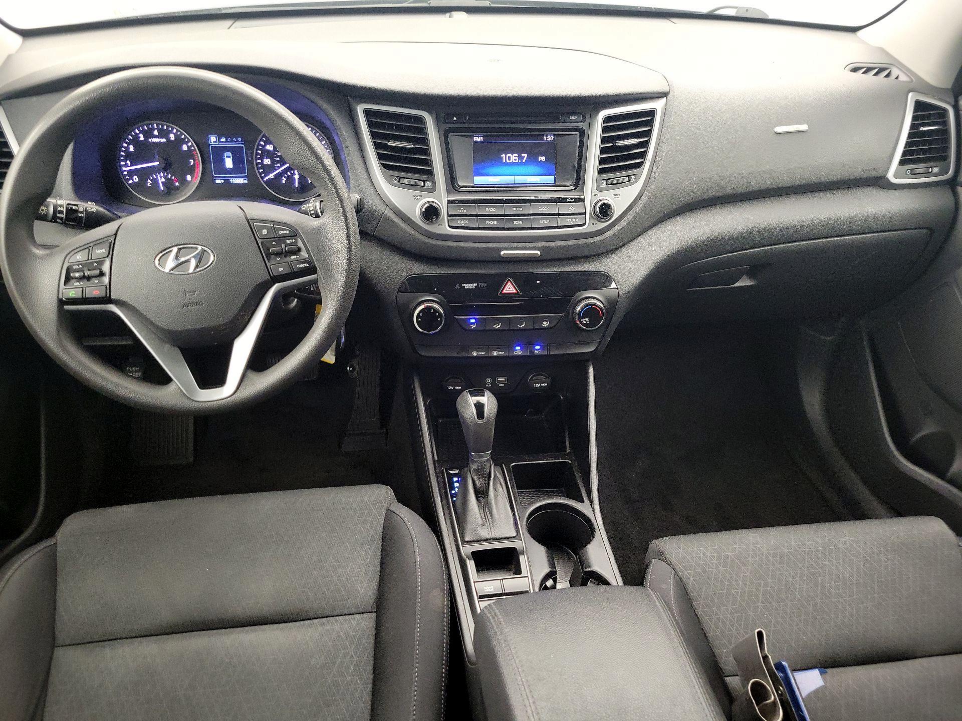 Thumbnail: 2016 Hyundai Tucson - 9