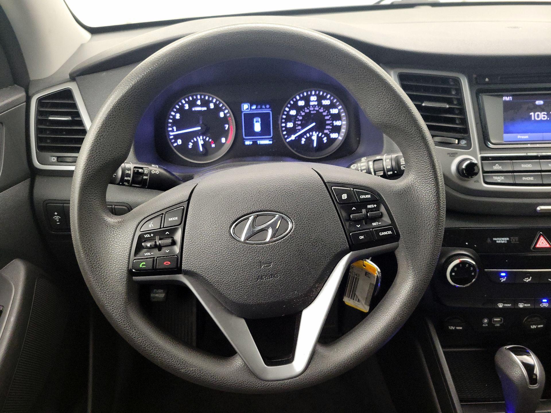Thumbnail: 2016 Hyundai Tucson - 10