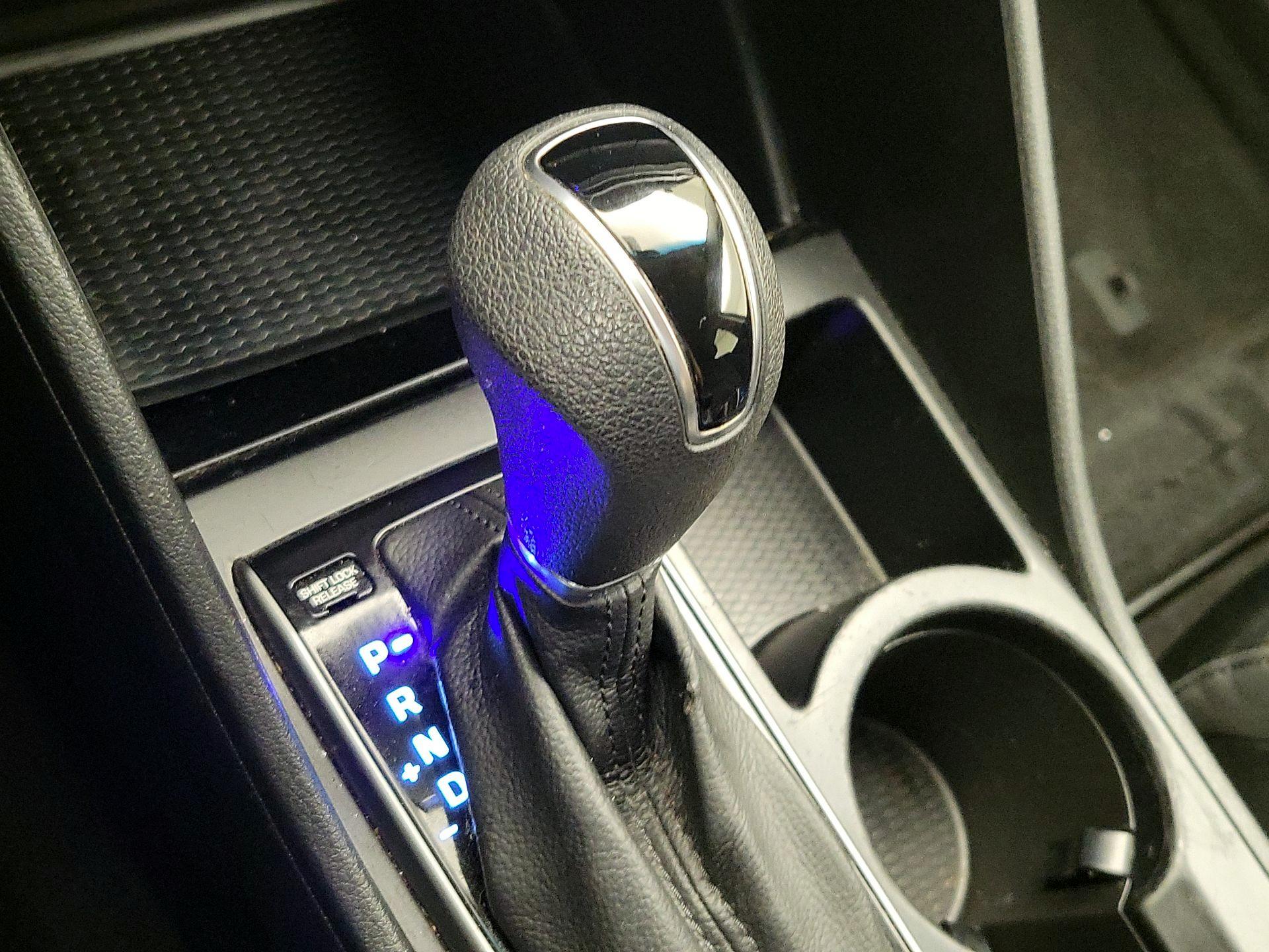 Thumbnail: 2016 Hyundai Tucson - 17