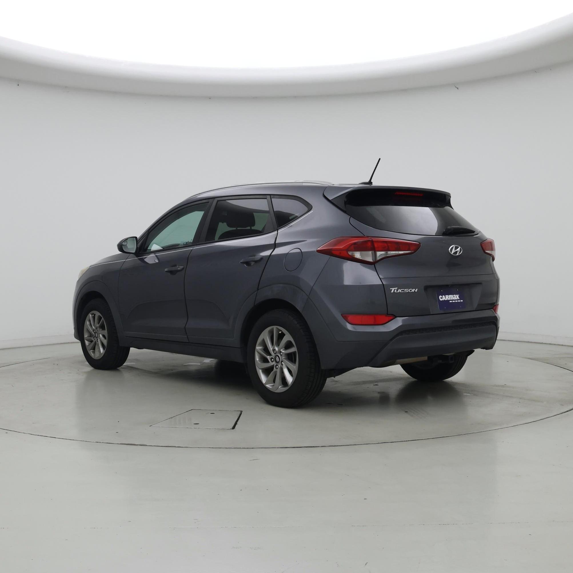 Thumbnail: 2016 Hyundai Tucson - 2