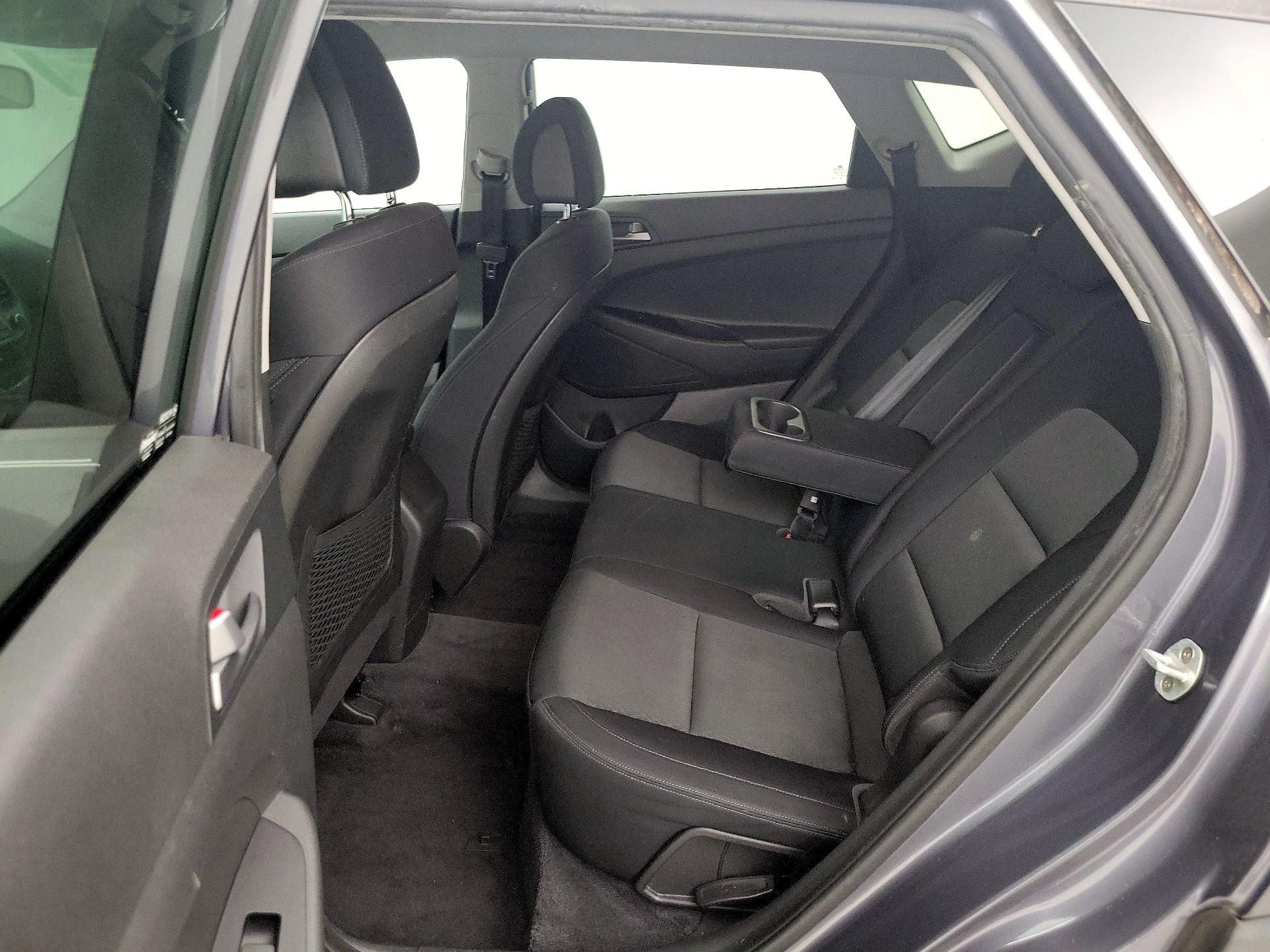 Thumbnail: 2016 Hyundai Tucson - 19