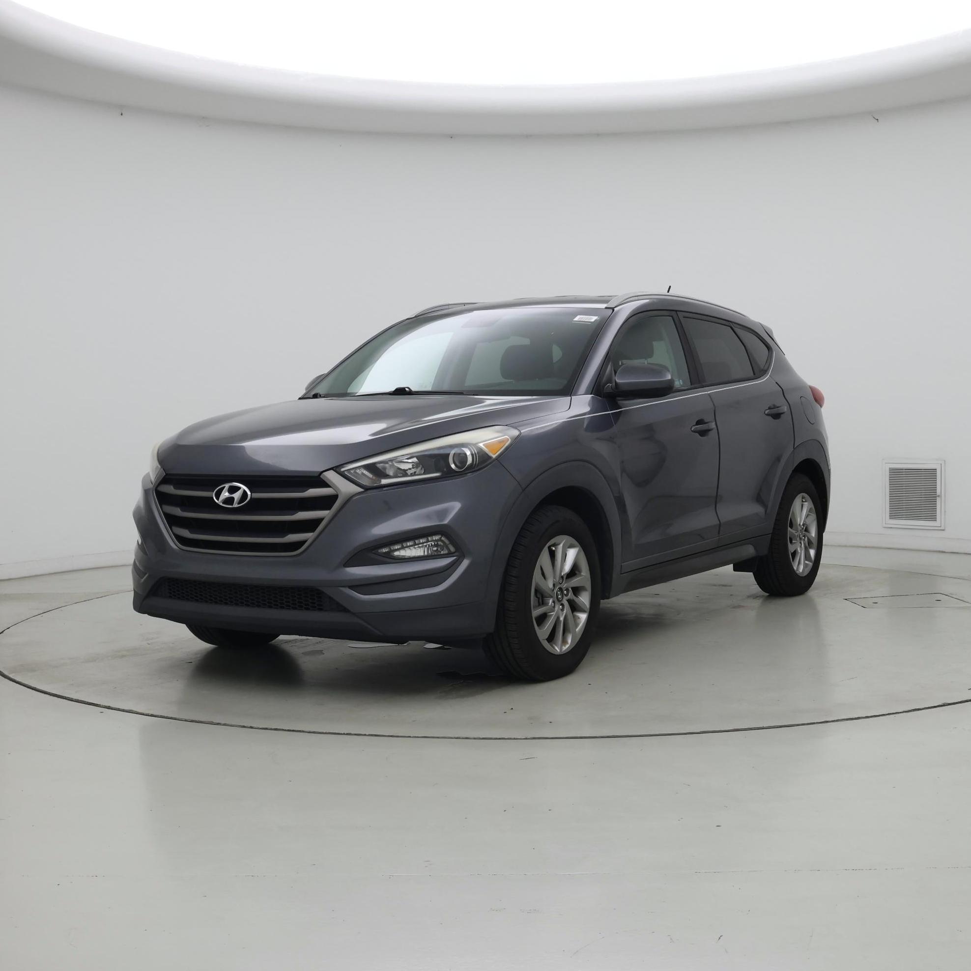 Thumbnail: 2016 Hyundai Tucson - 4