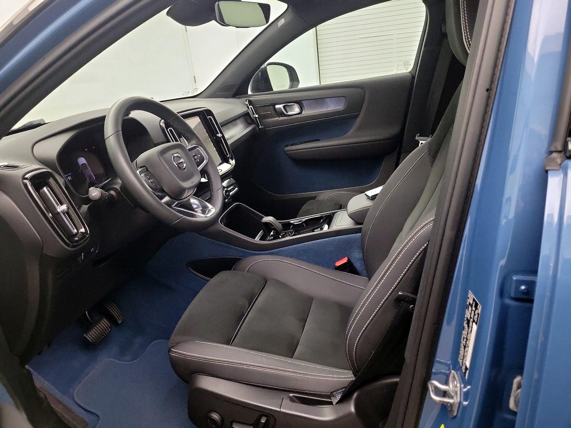 Thumbnail: 2022 Volvo C40 - 11
