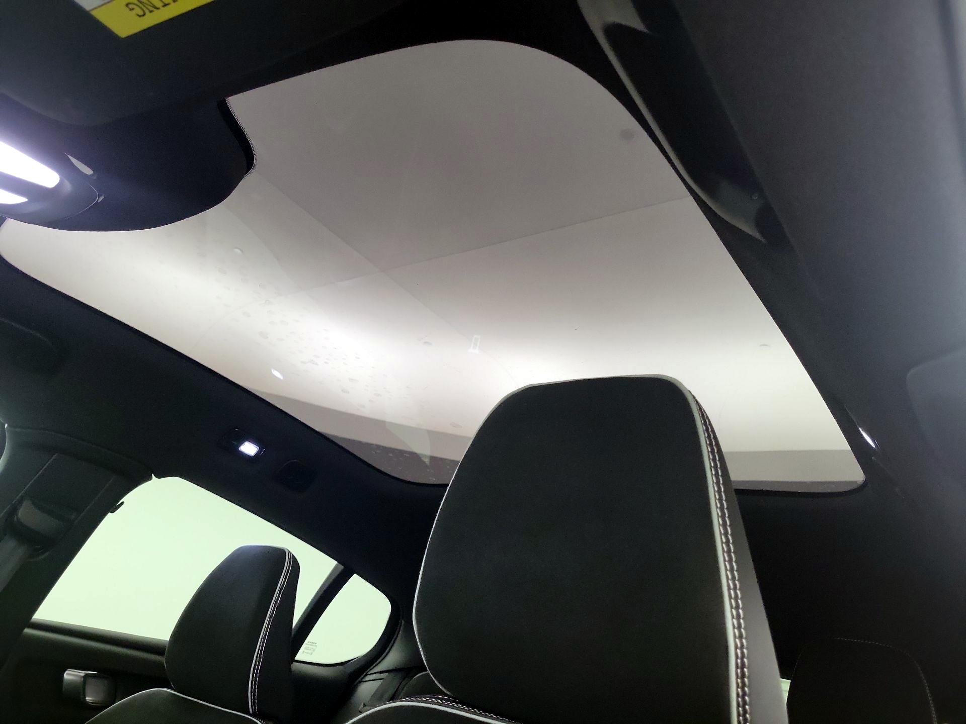 Thumbnail: 2022 Volvo C40 - 19
