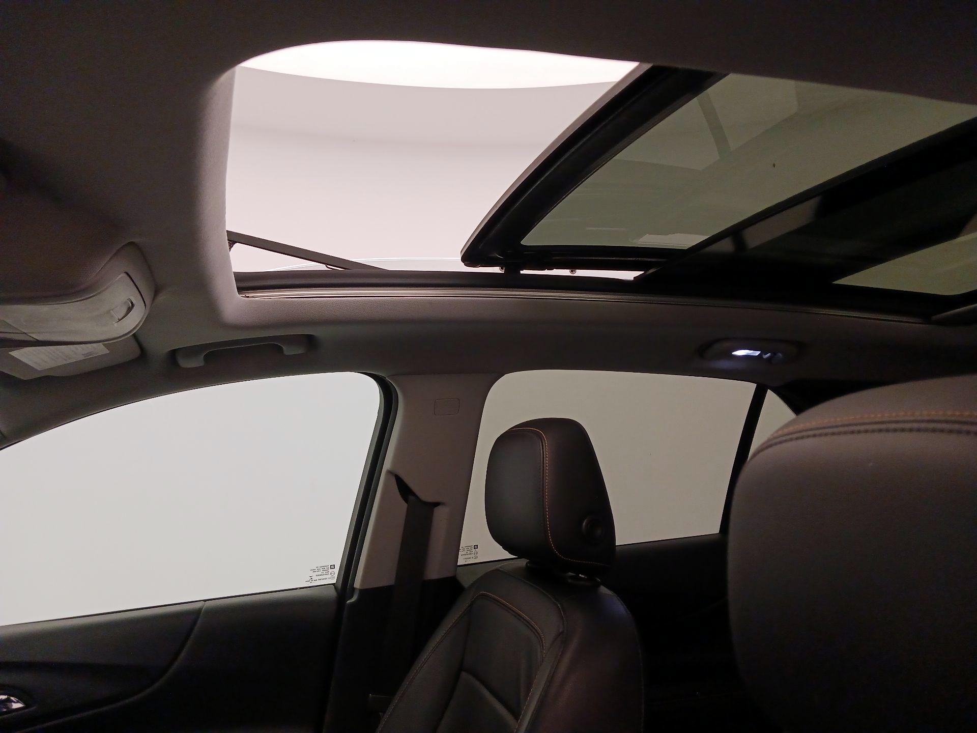 Thumbnail: 2019 Chevrolet Equinox - 20