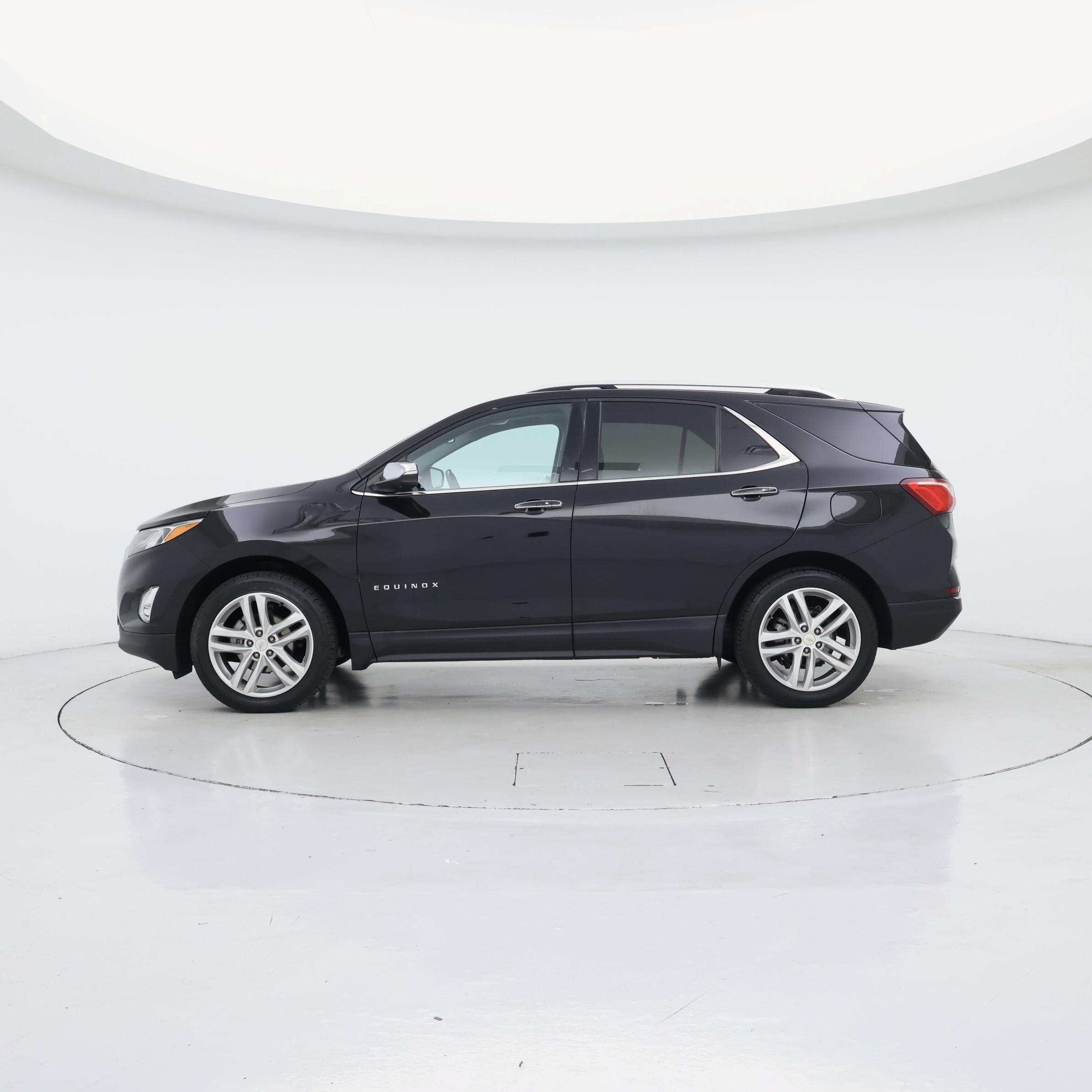 Thumbnail: 2019 Chevrolet Equinox - 3
