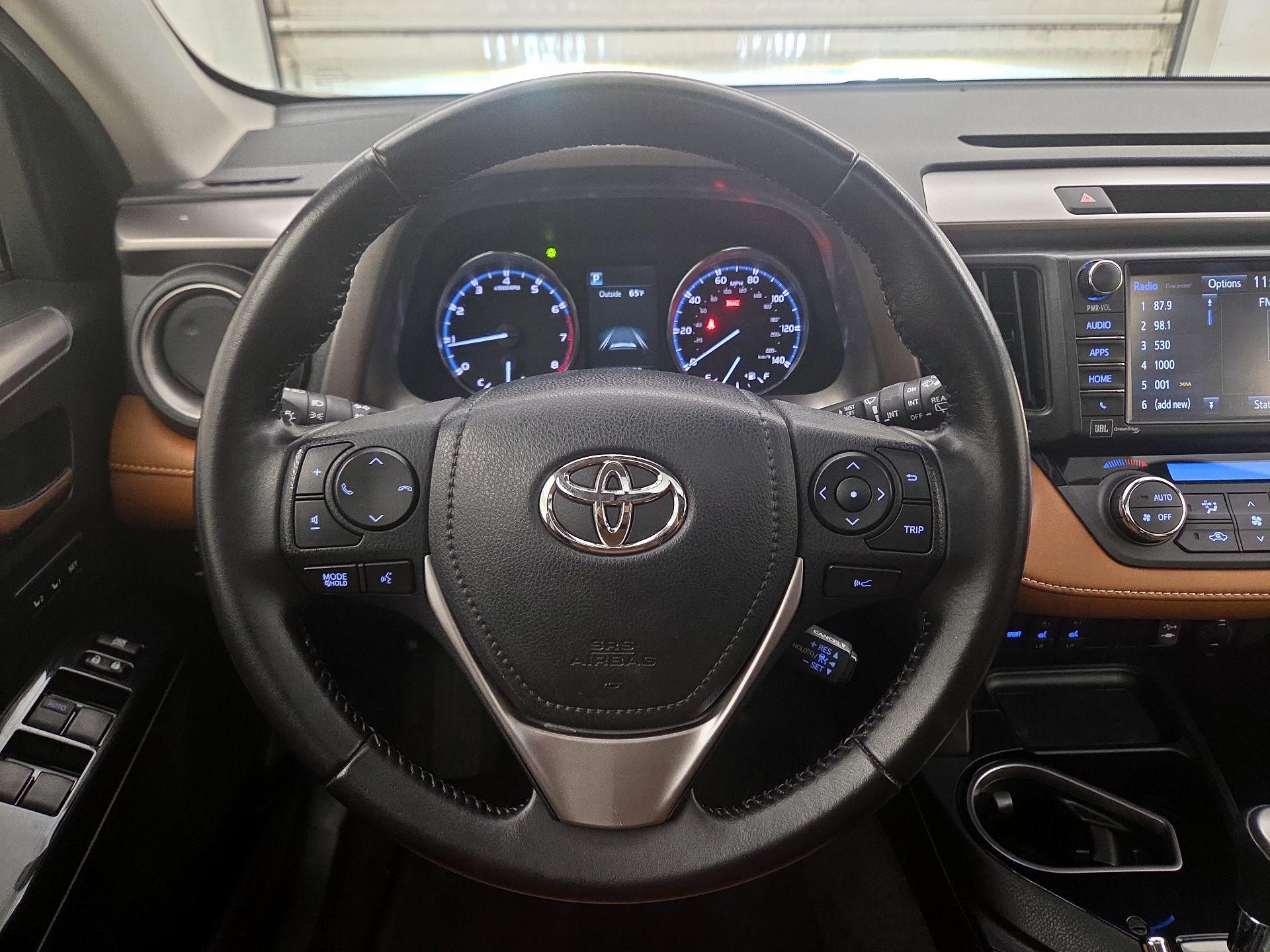 Thumbnail: 2016 Toyota RAV4 - 10