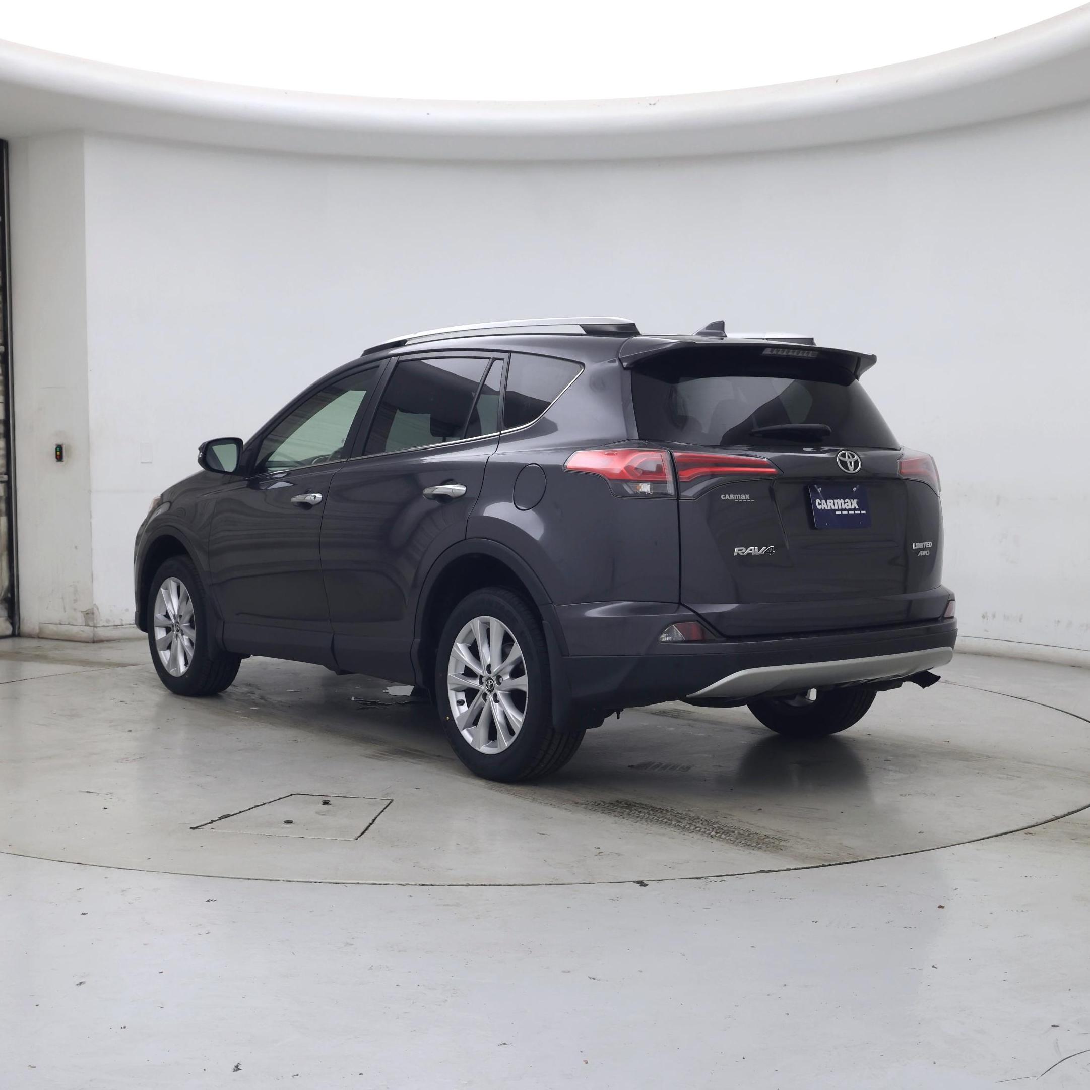 Thumbnail: 2016 Toyota RAV4 - 2