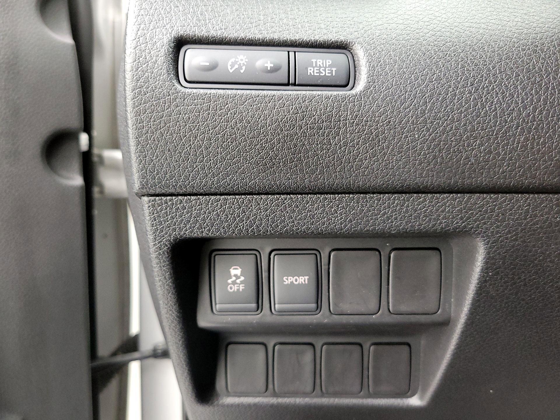 Thumbnail: 2014 Nissan Rogue - 13