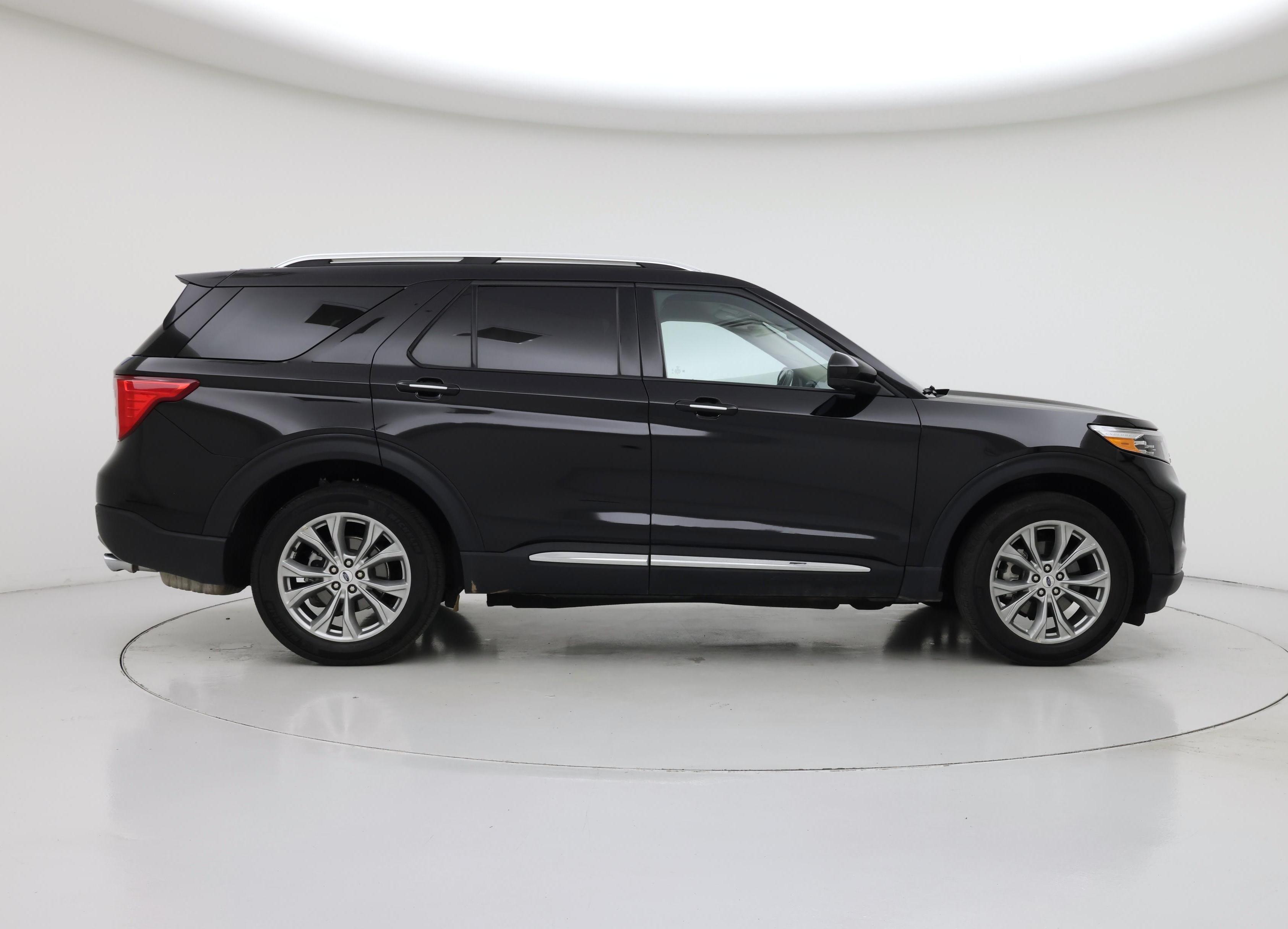 Thumbnail: 2023 Ford Explorer - 7
