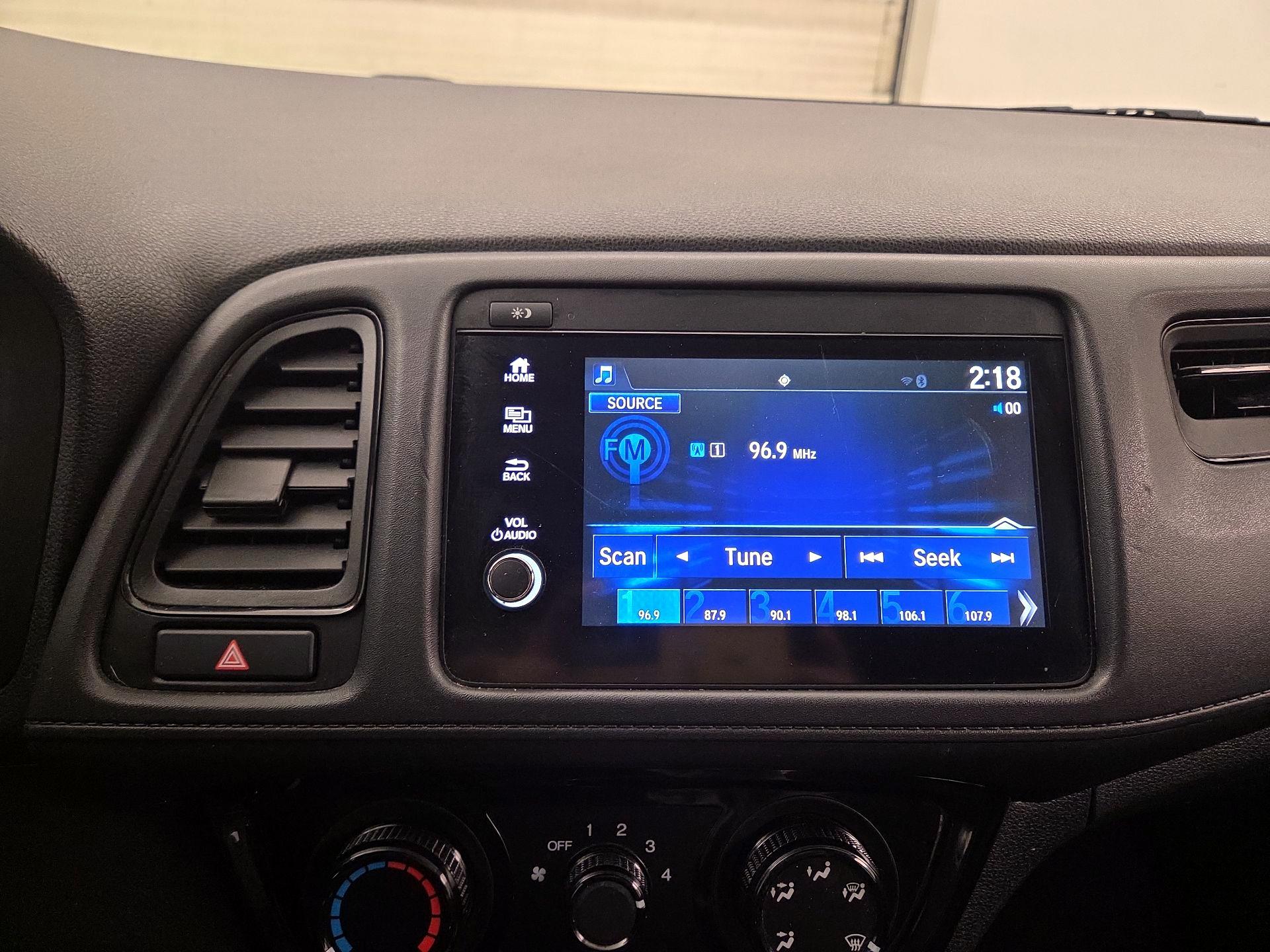 Thumbnail: 2019 Honda HR-V - 15