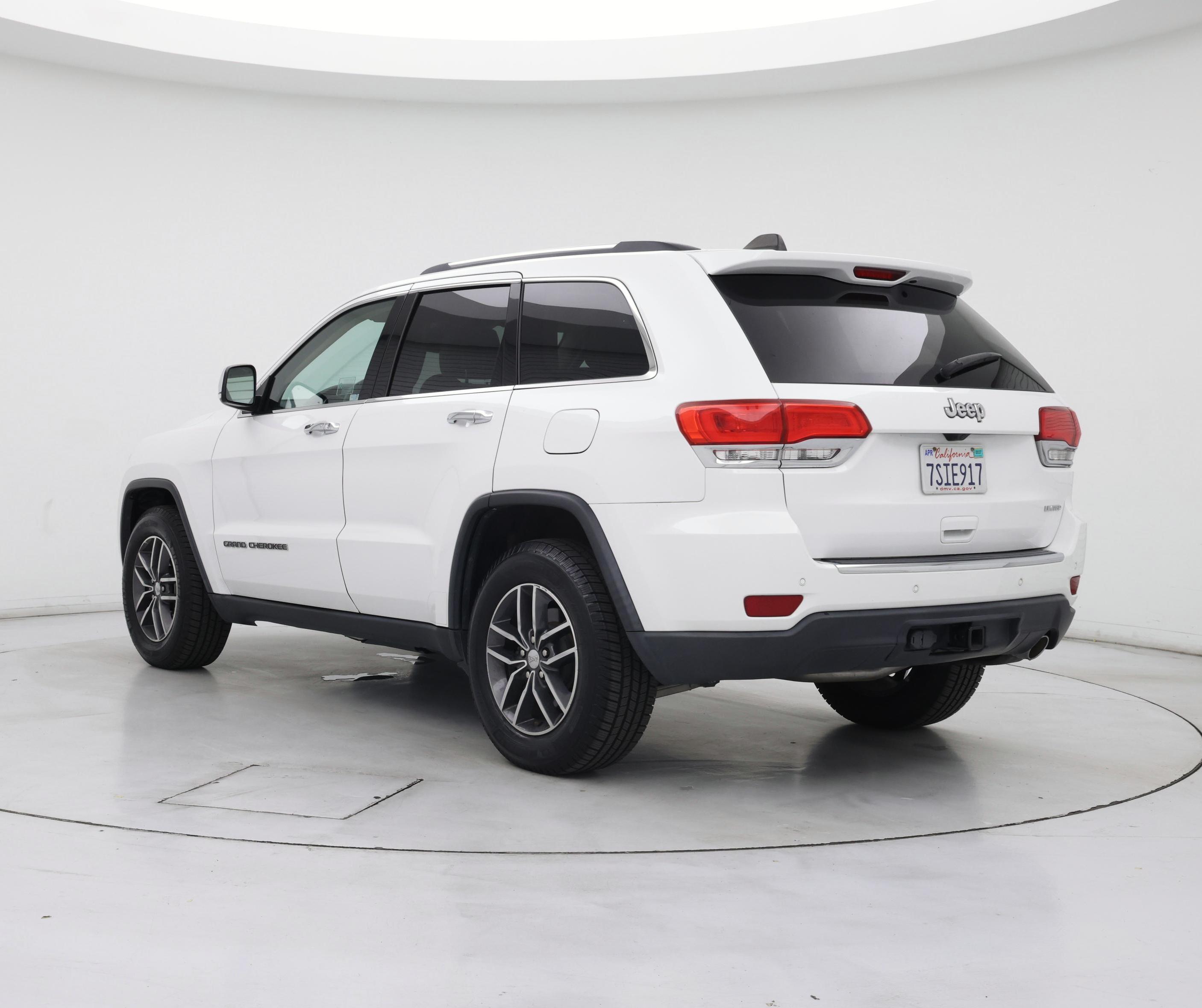 Thumbnail: 2017 Jeep Grand Cherokee - 2