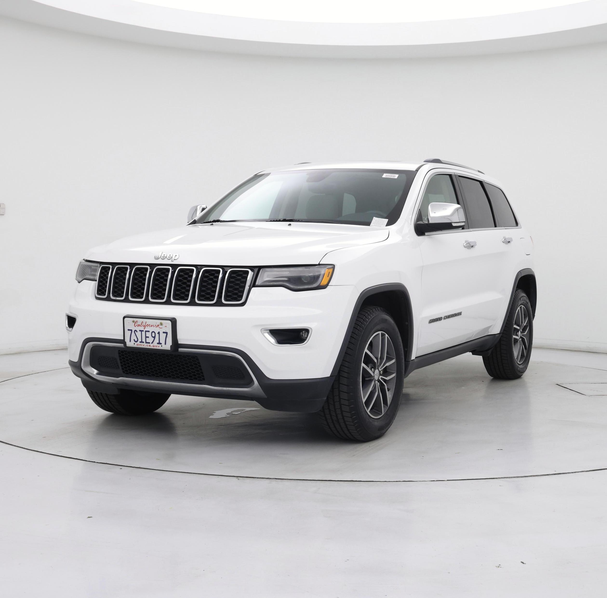 Thumbnail: 2017 Jeep Grand Cherokee - 4