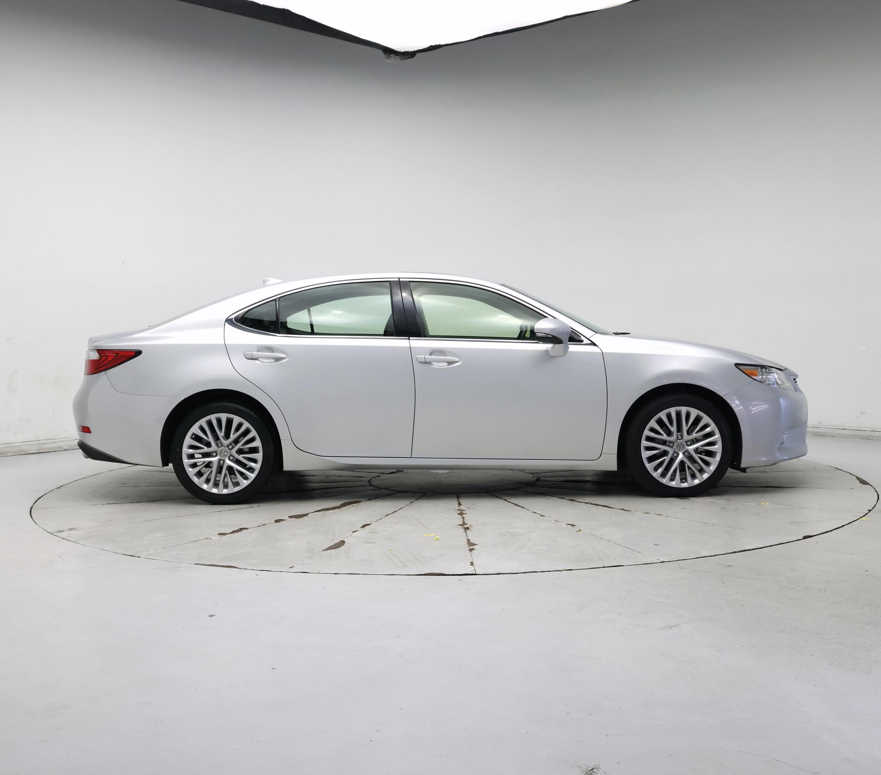 Thumbnail: 2015 Lexus ES - 7