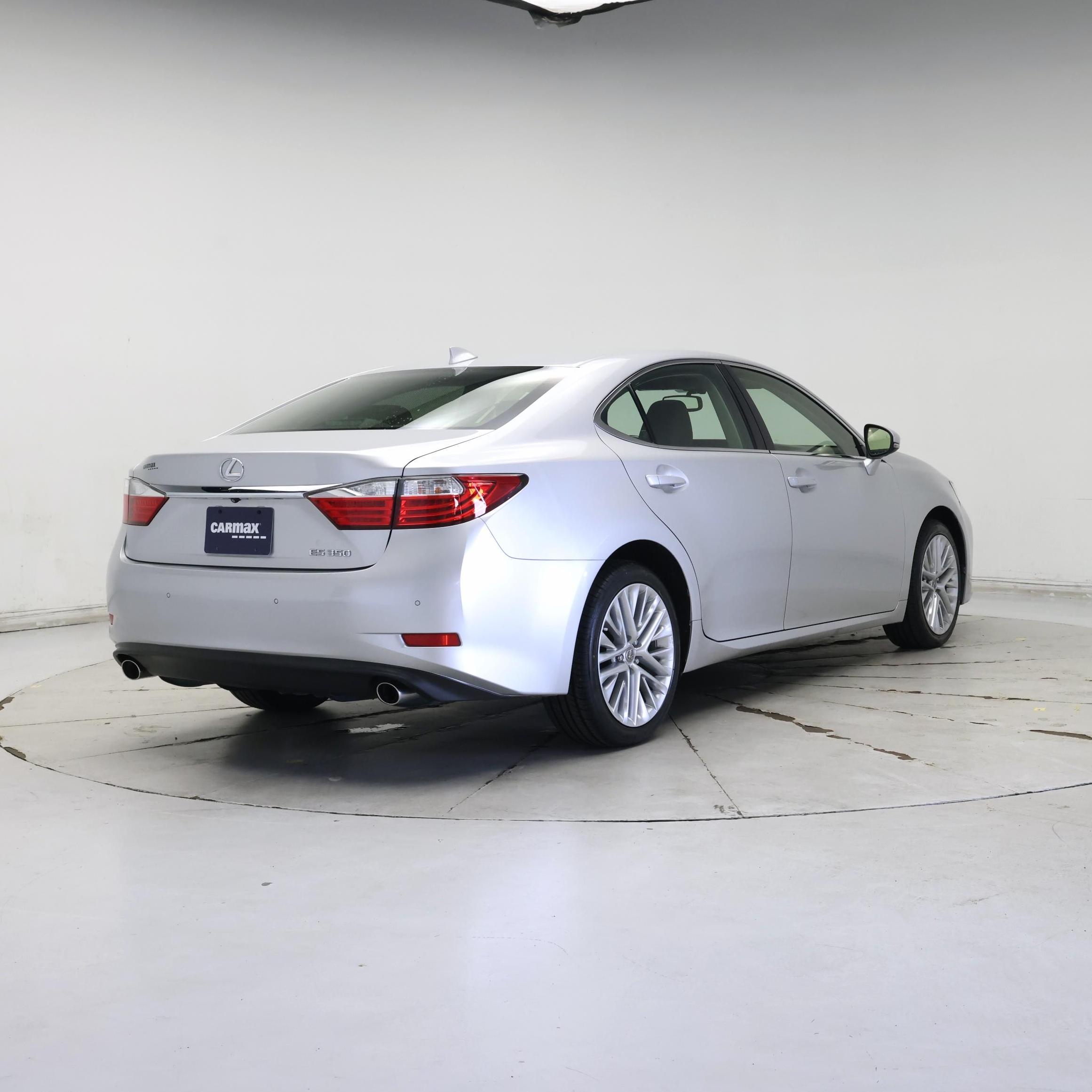 Thumbnail: 2015 Lexus ES - 8