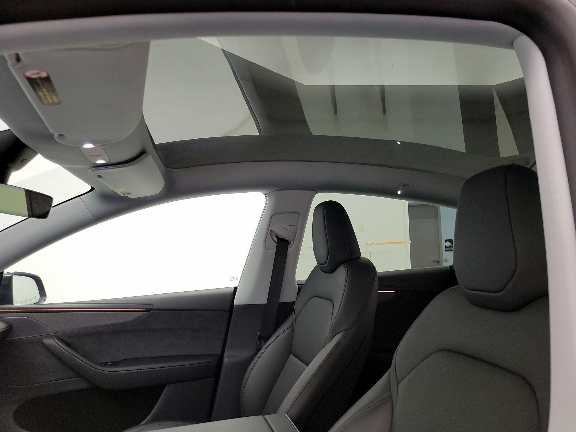 Thumbnail: 2026 Tesla Model Y - 18